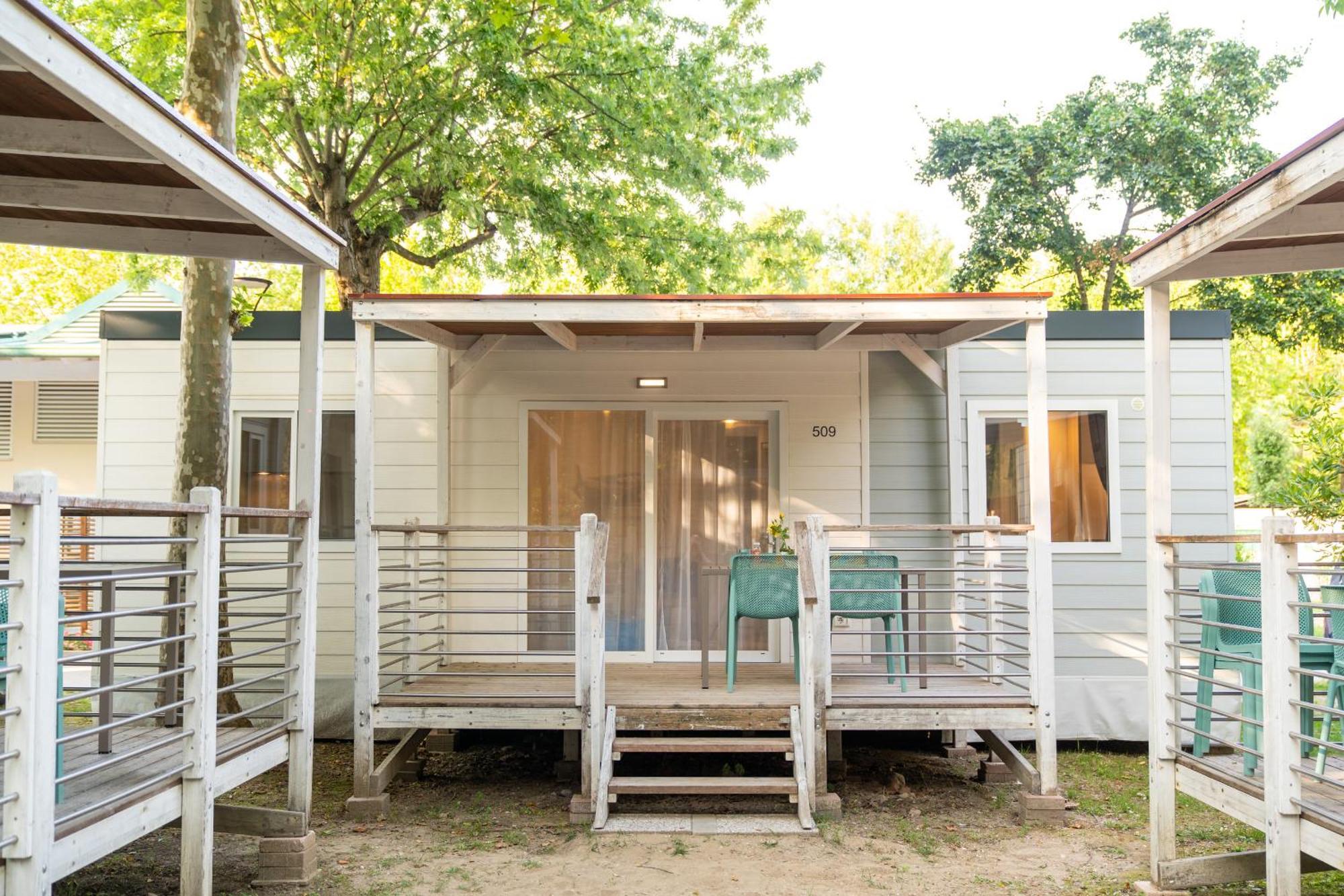 Mobile Home (4 Adults)