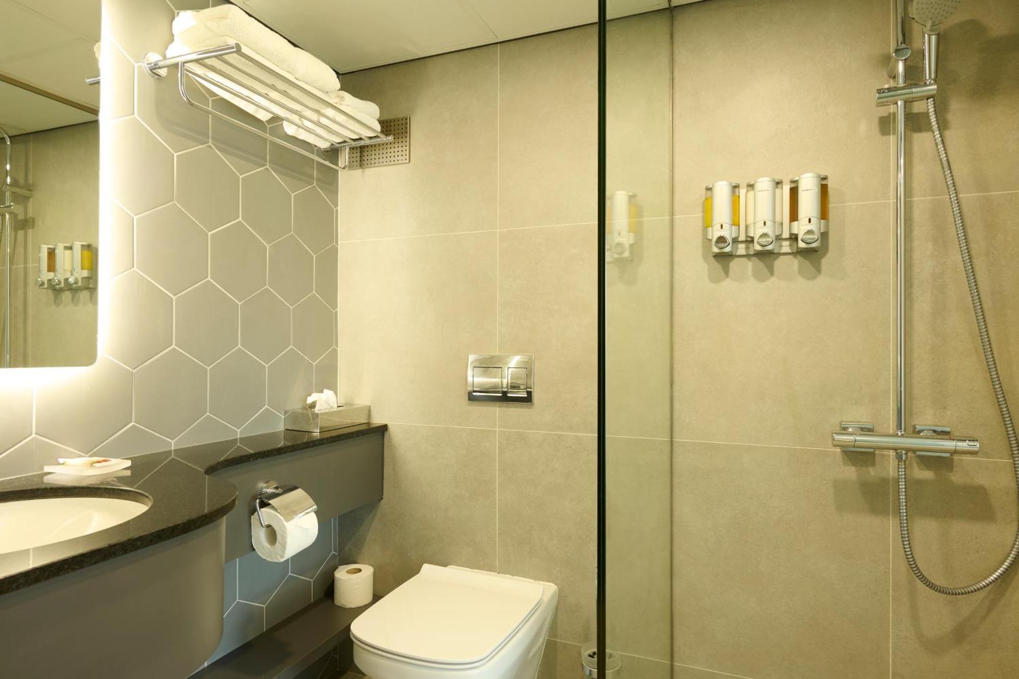 Standard King Room