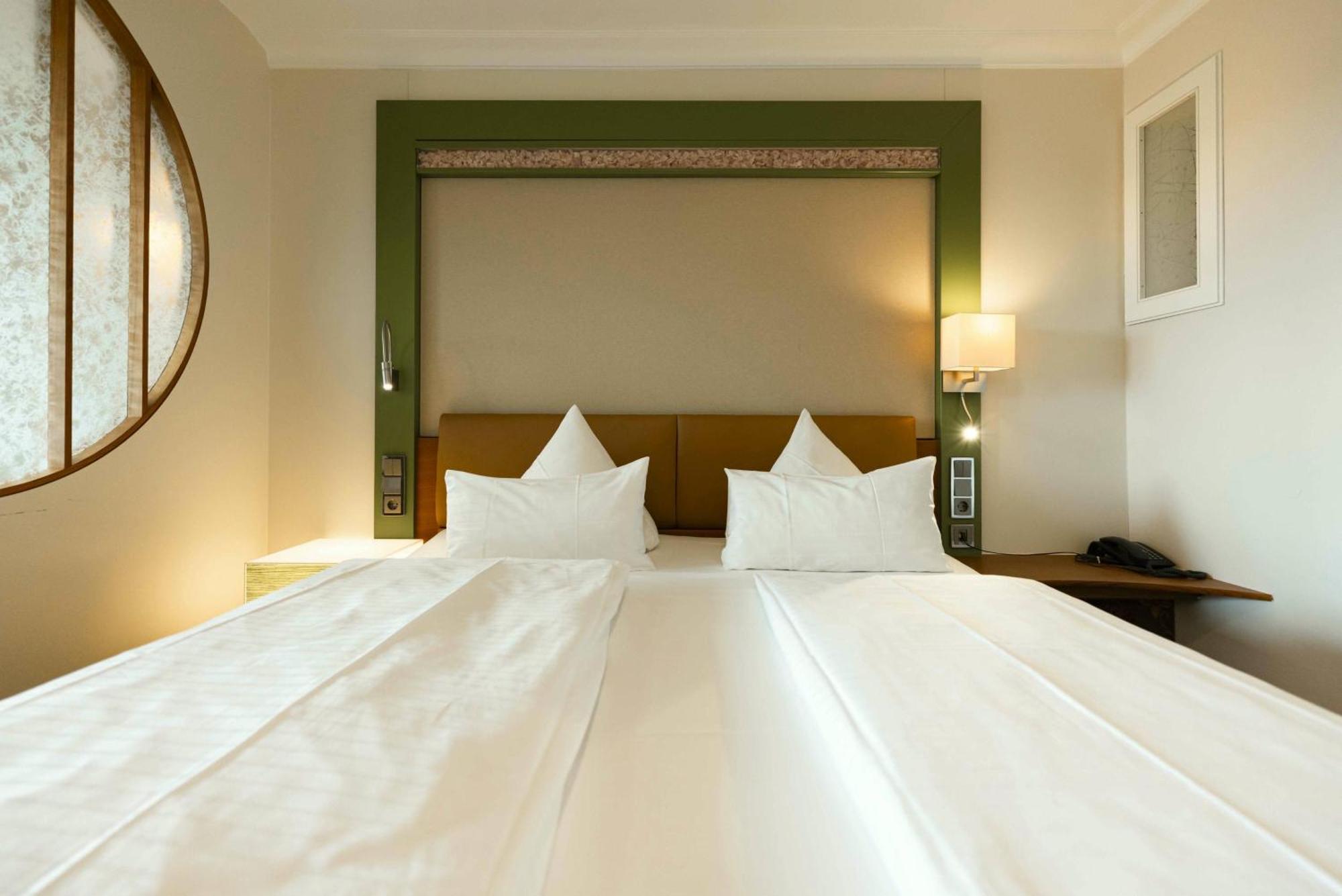 Doppelzimmer mit Balkon