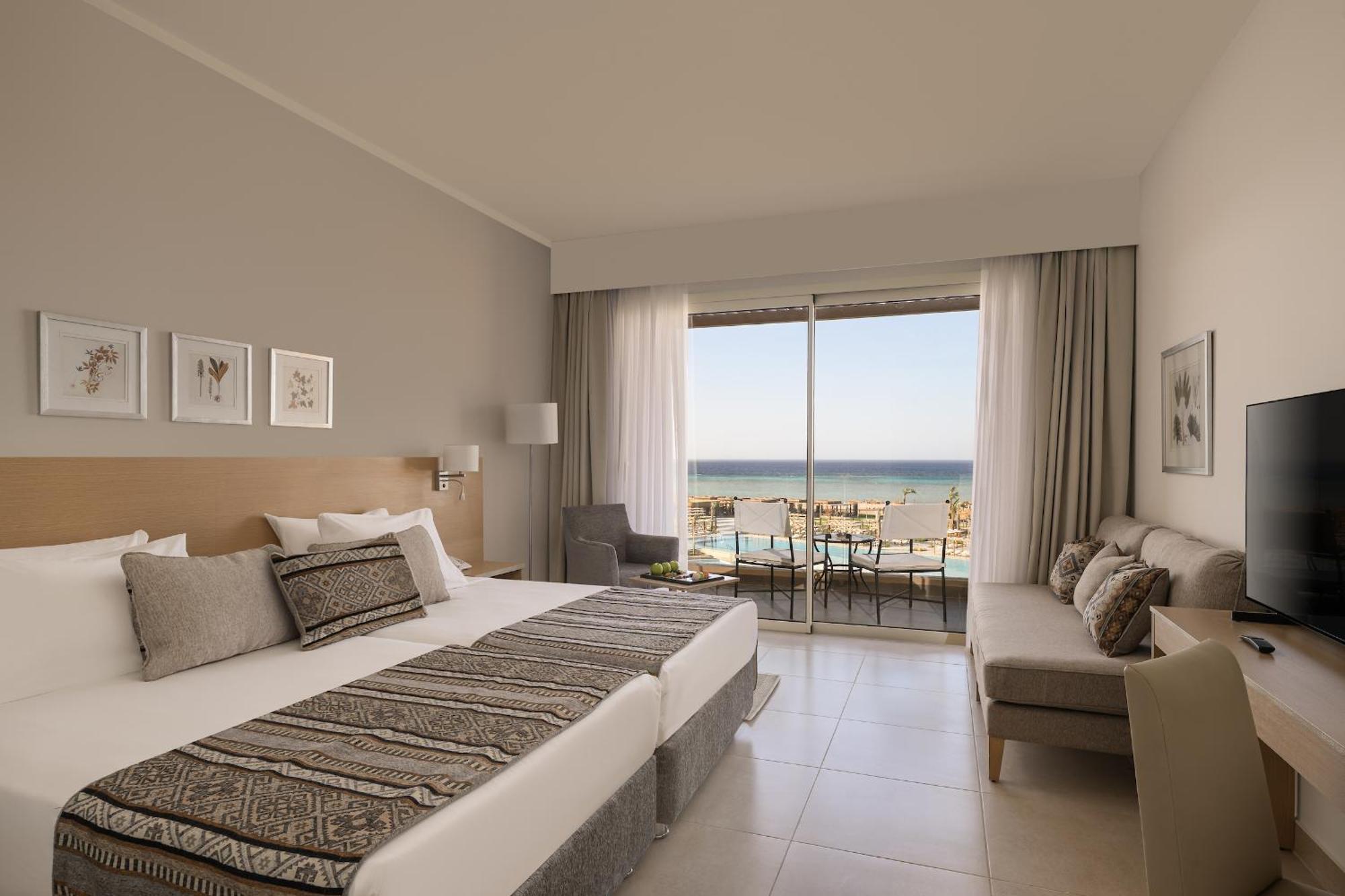 Deluxe Family, Queen or Twin Bed, Sea View