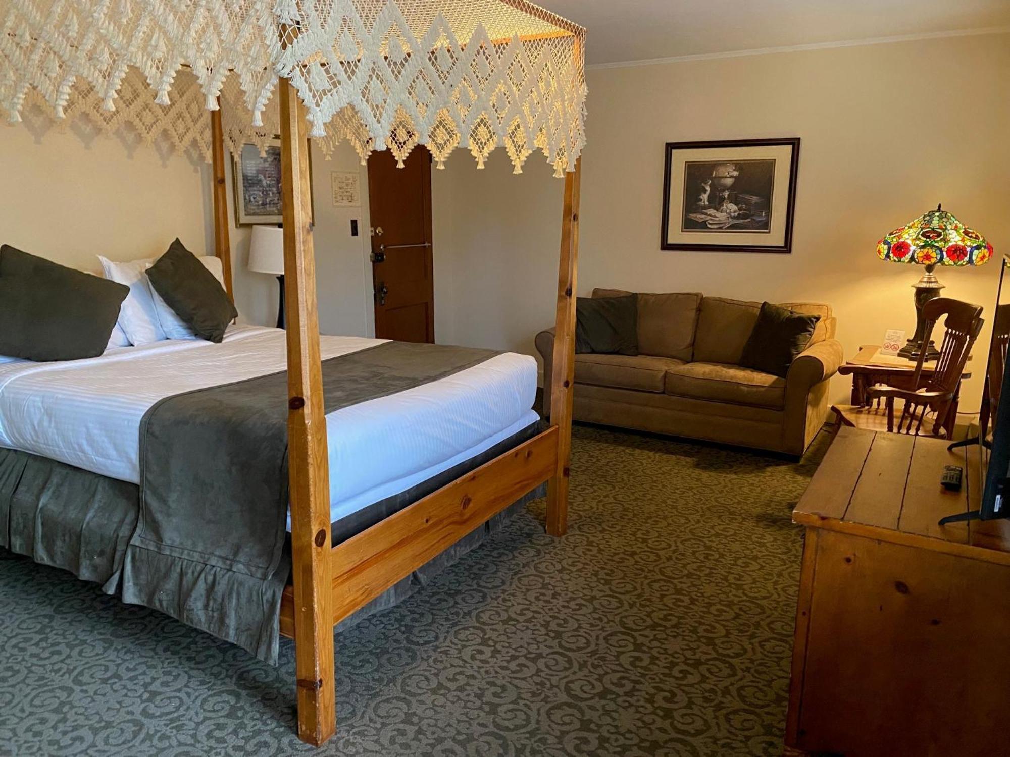 Junior Suite,1693302874:JPEG