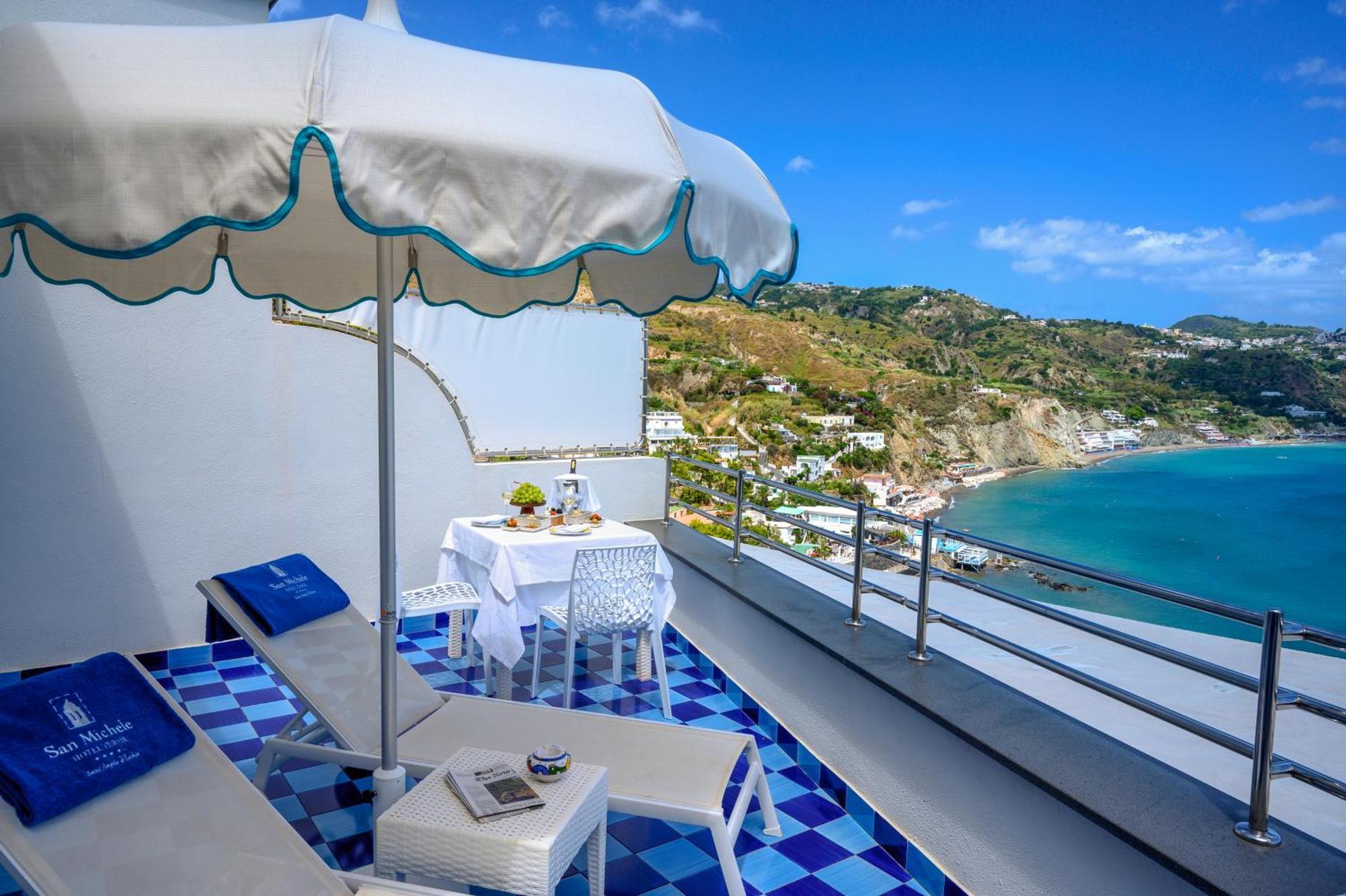 Camera Deluxe King con Terrazza e Vista Mare - Non Fumatori