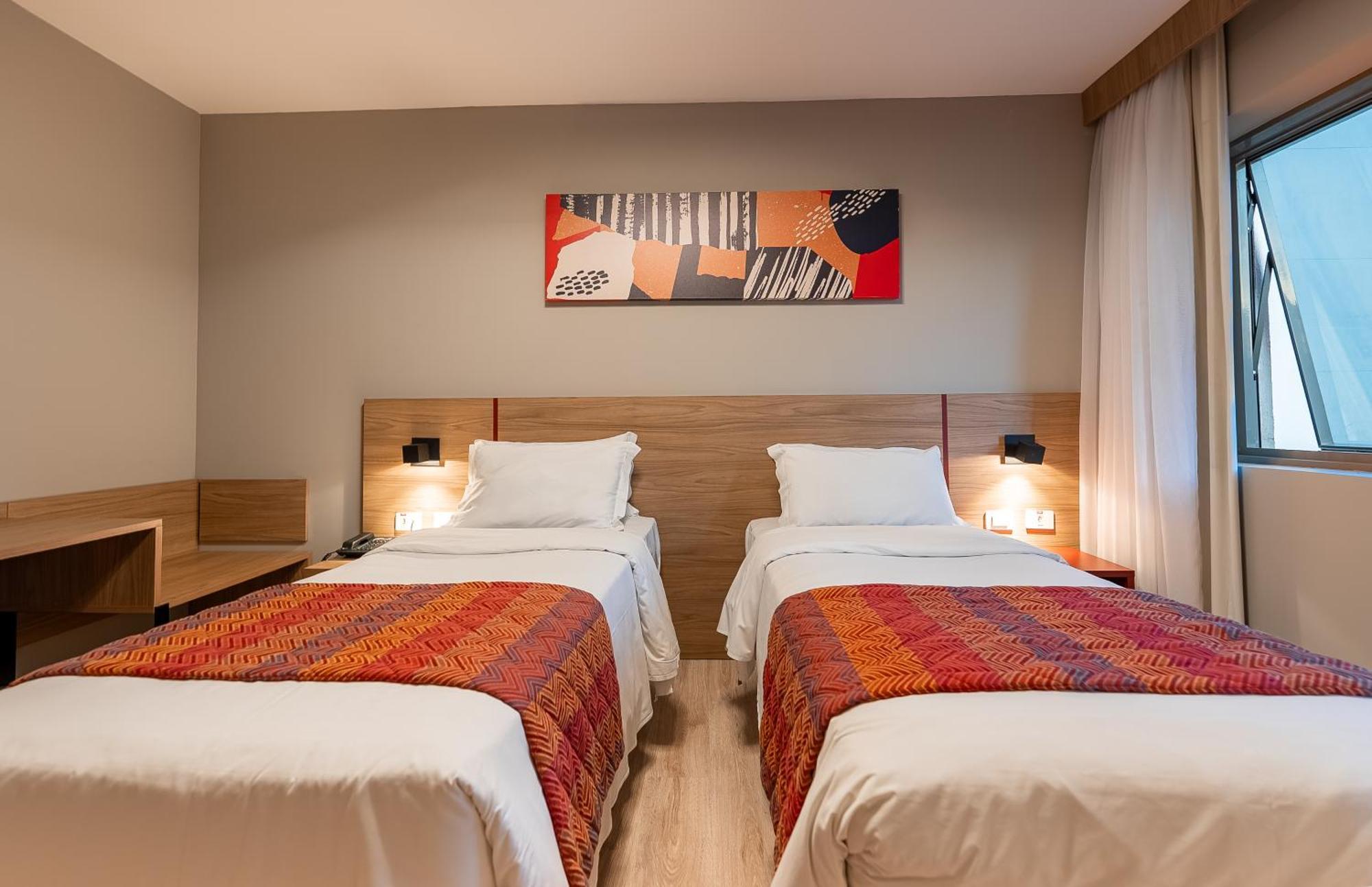 Quarto Deluxe com 2 Camas de Solteiro