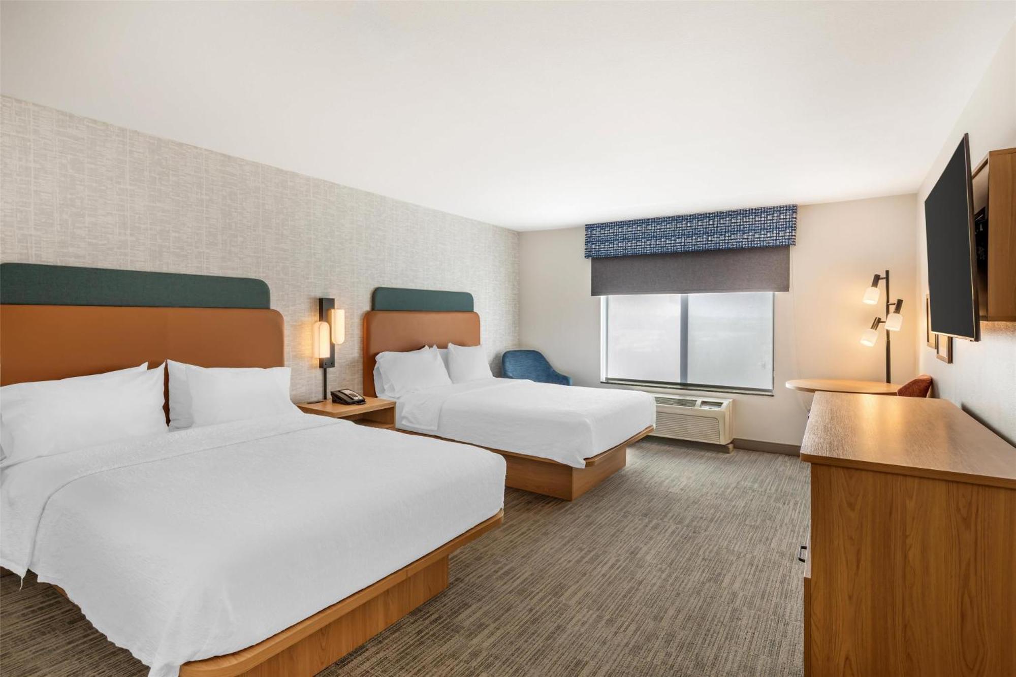Queen Room Two Queen Beds Hearing Access or Non-Smoking