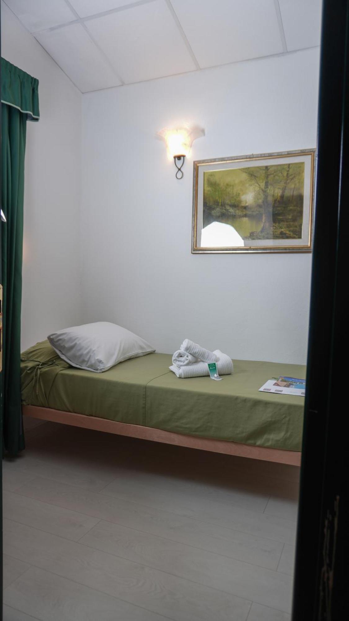 Small Single Room