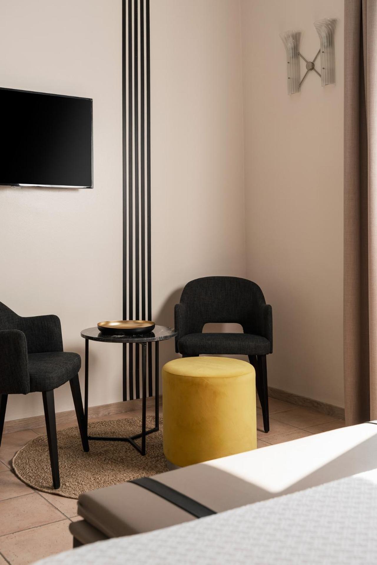Comfort Room Thermal SPA Access