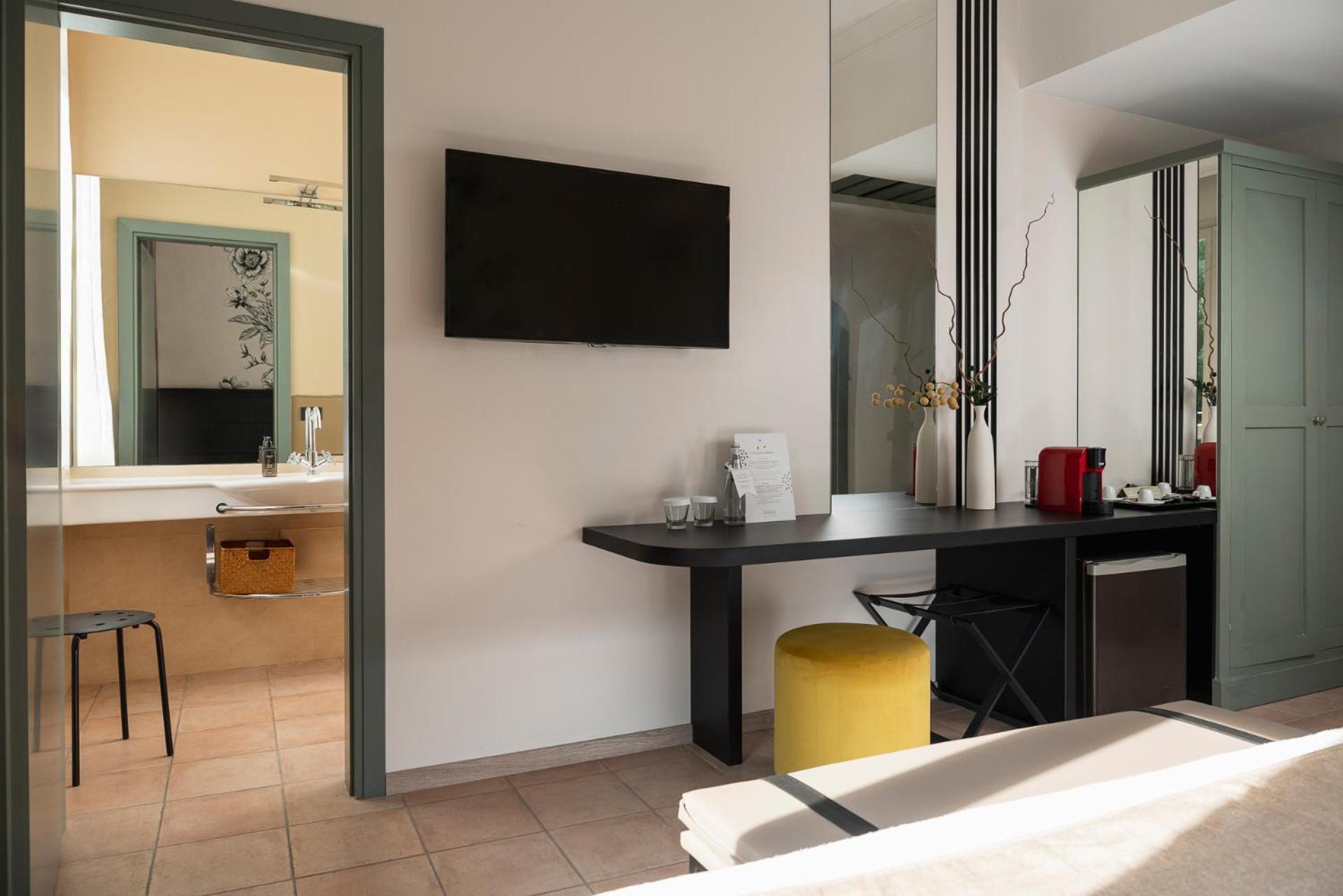 Comfort Room Thermal SPA Access