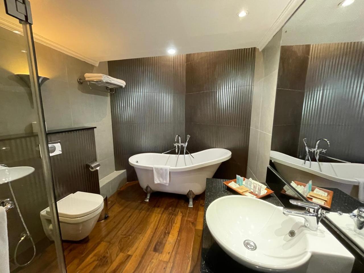 Presidential Suite