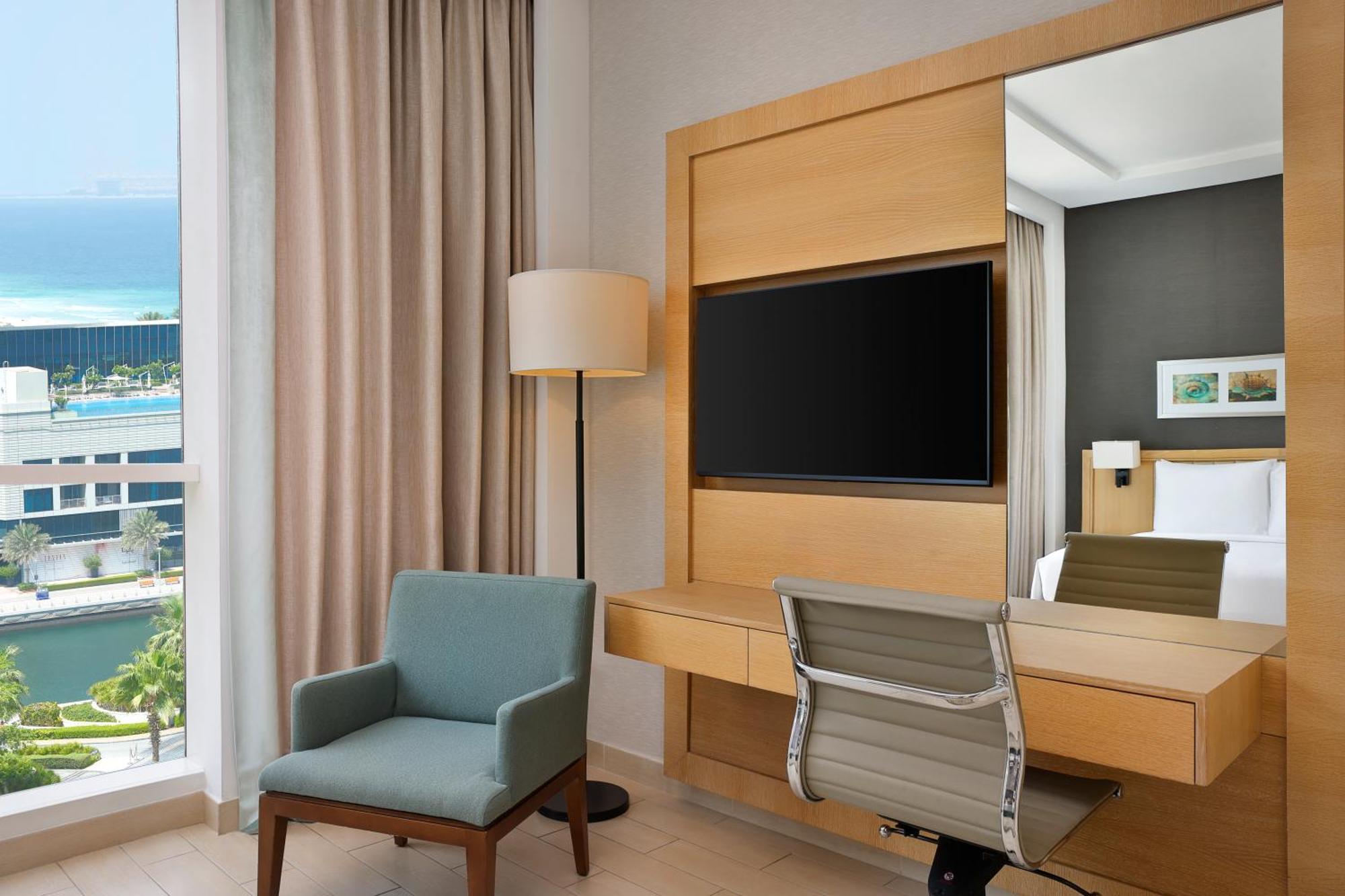 Two Bedrooms Suite City View