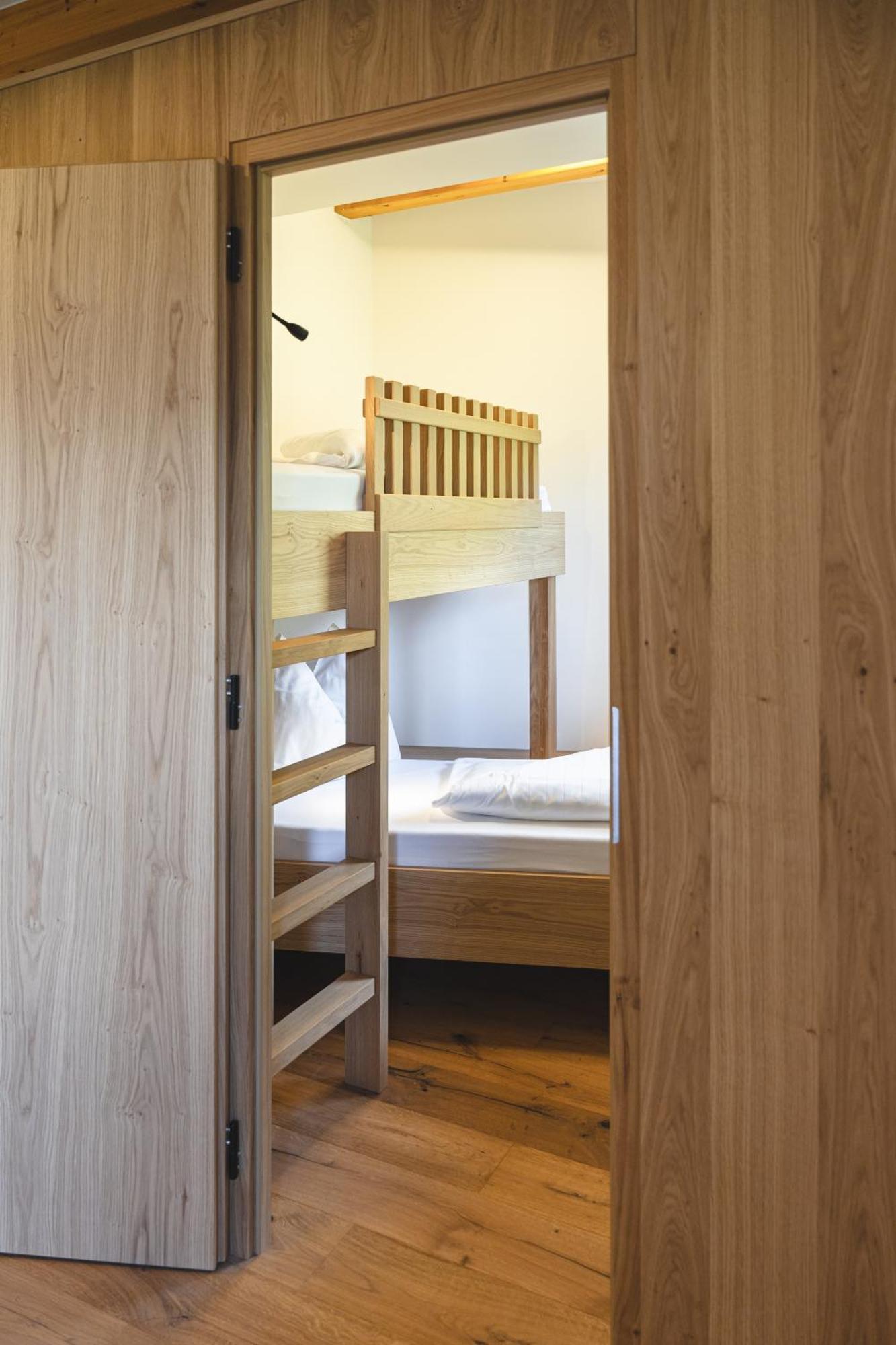 Family Suite,1742797278:JPEG