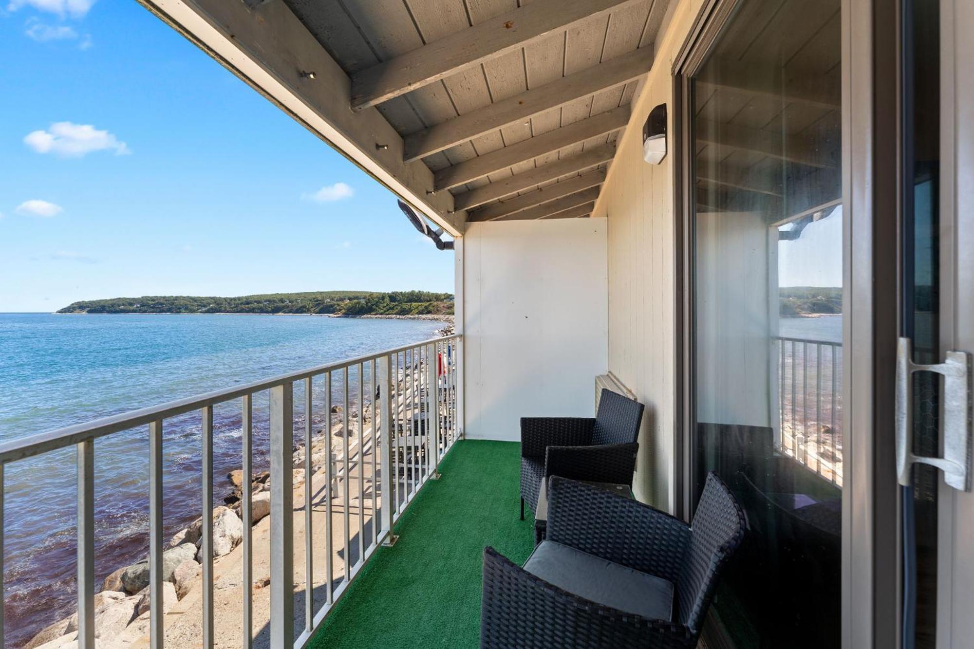 Ocean Double queen Private Balcony