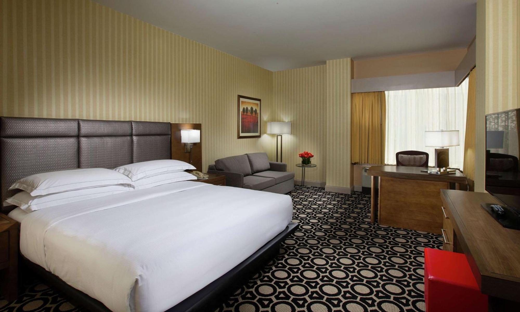 Executive King Room Spa Bath