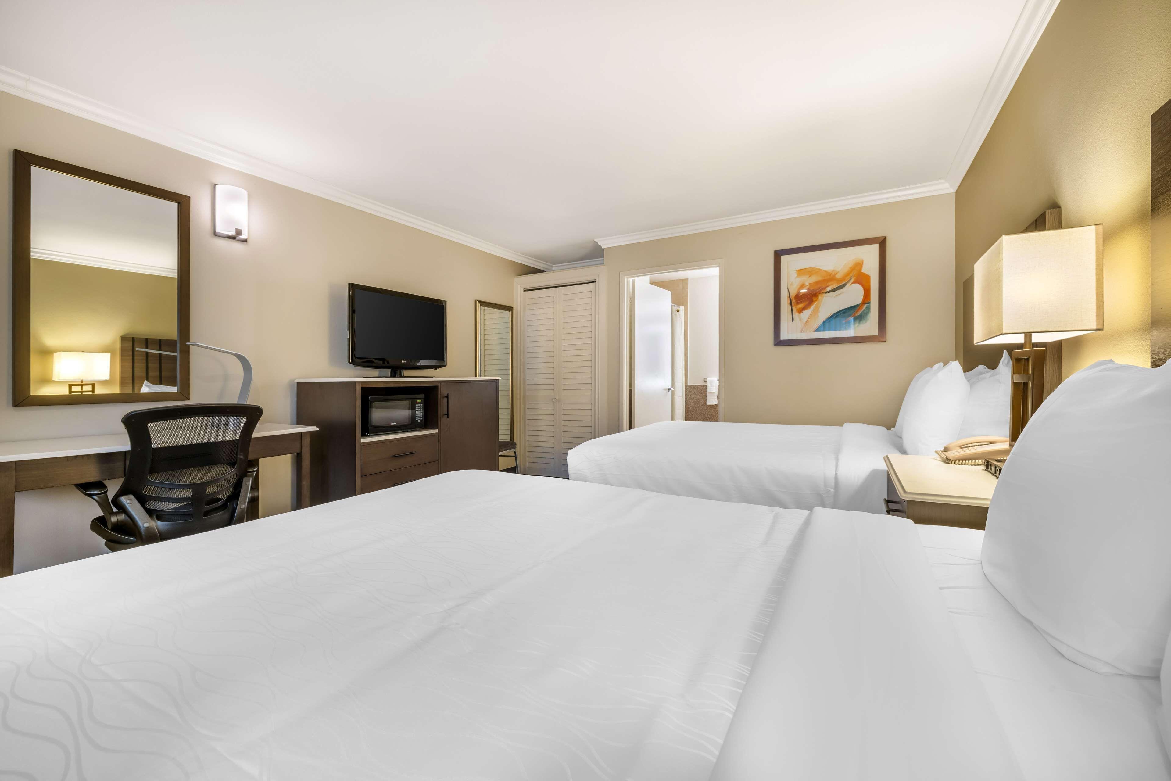 Queen Room with Two Queen Beds - Non-Smoking