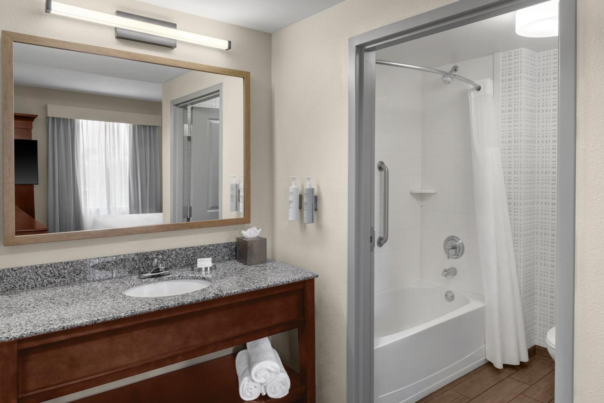 Queen Studio Suite with Two Queen Beds - Non-Smoking