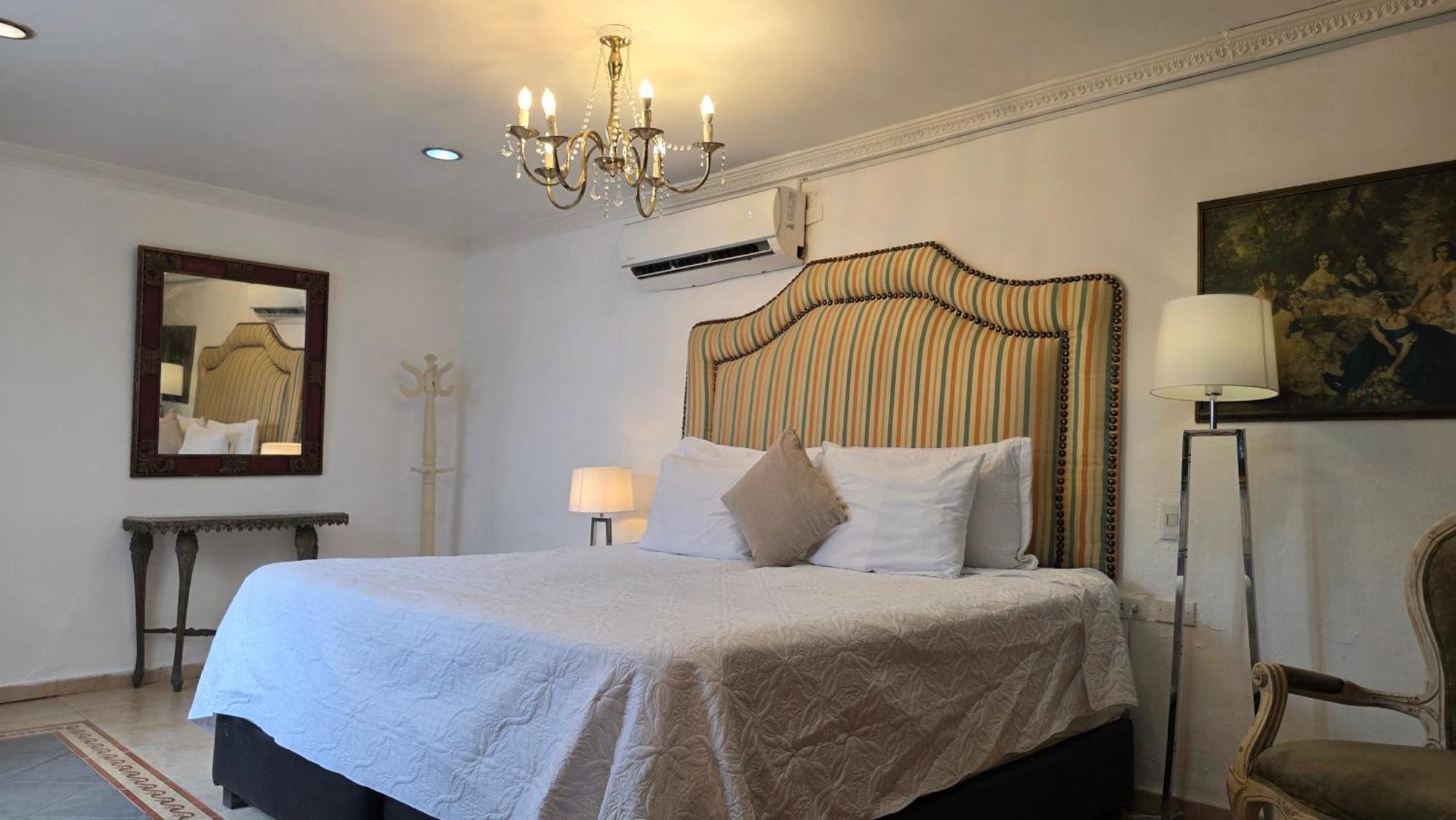 Junior Suite,1706906646:JPEG
