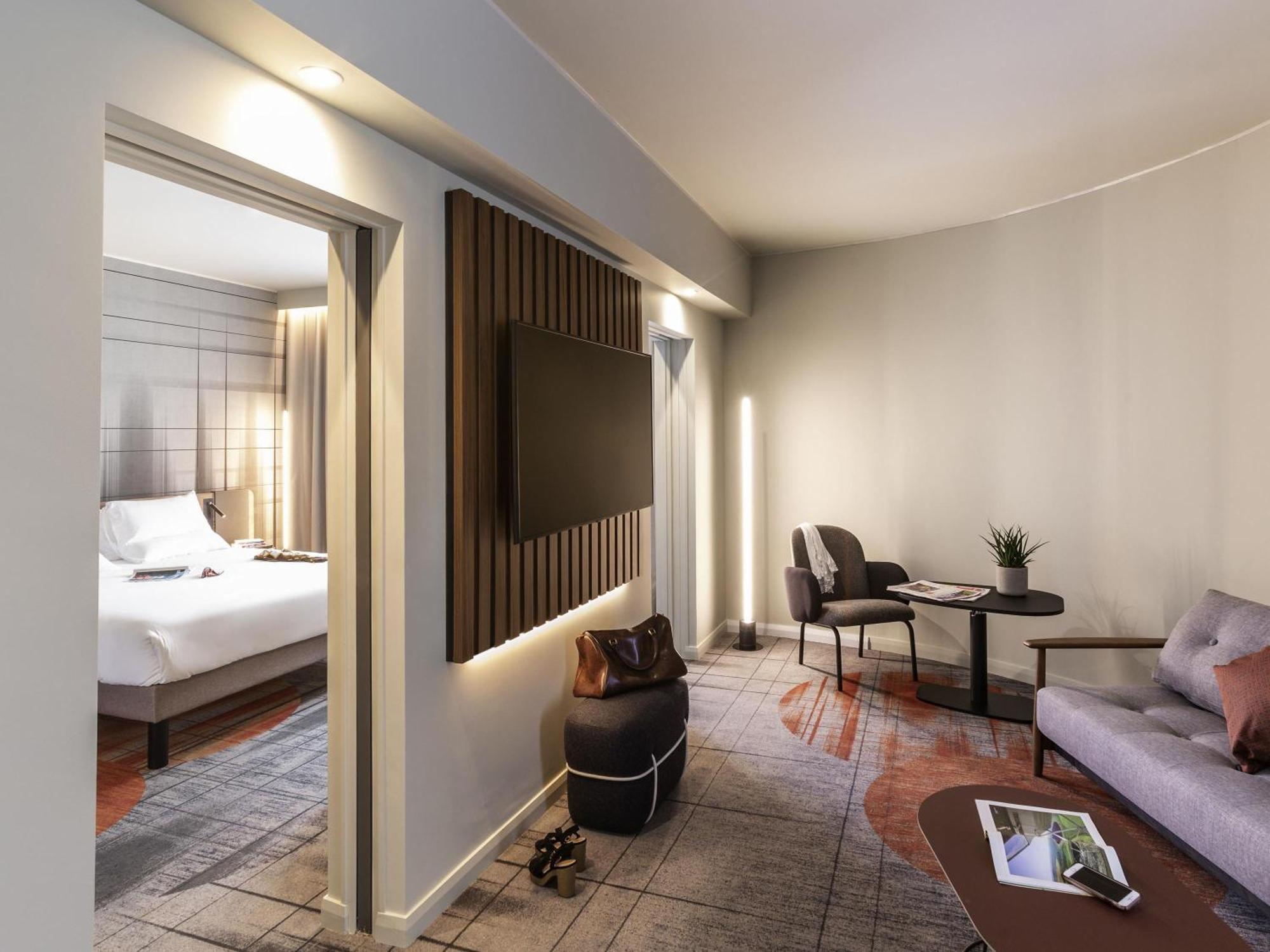 Superior King Suite