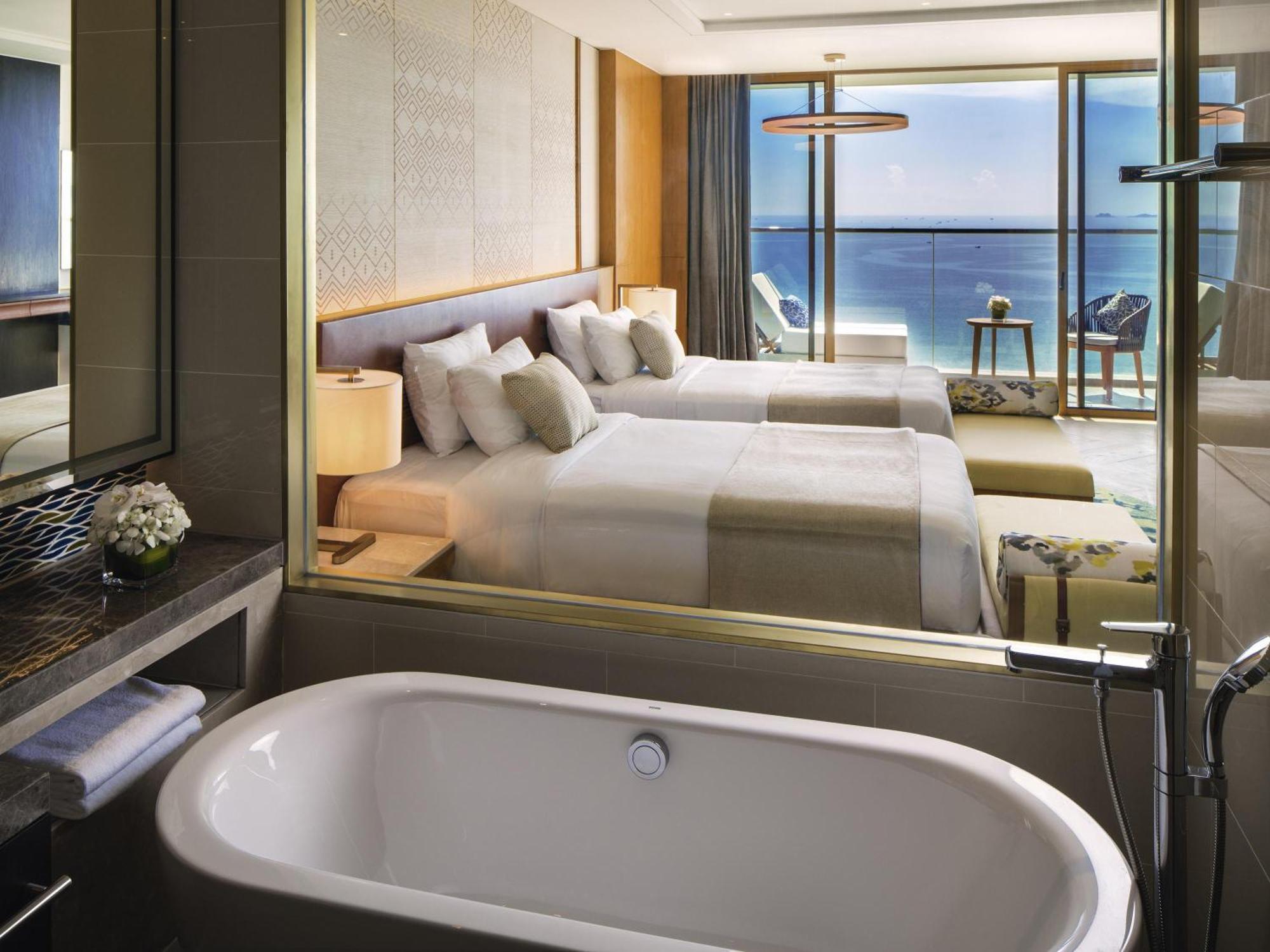 Deluxe Twin Room with Sea View