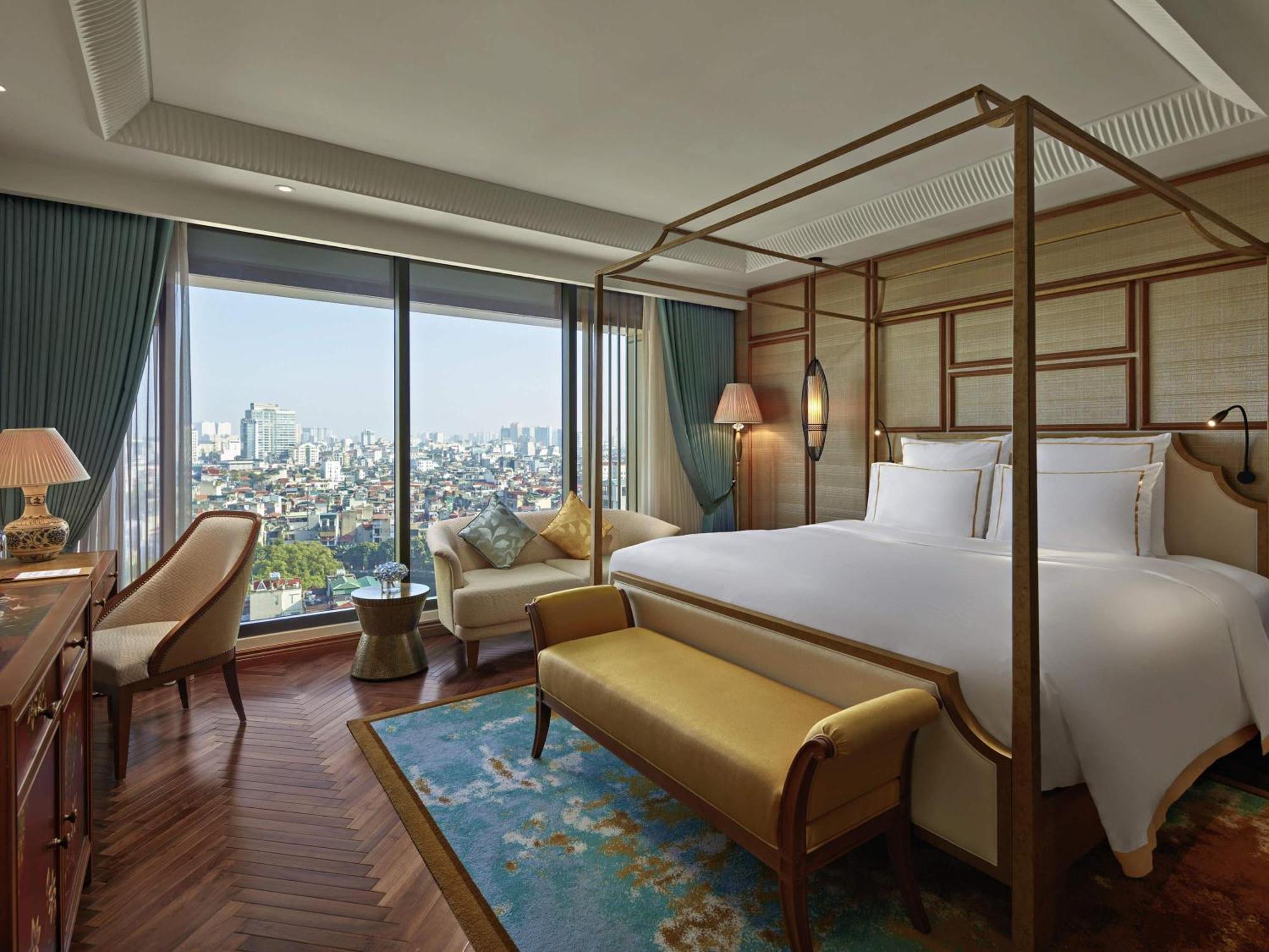 Deluxe King Room