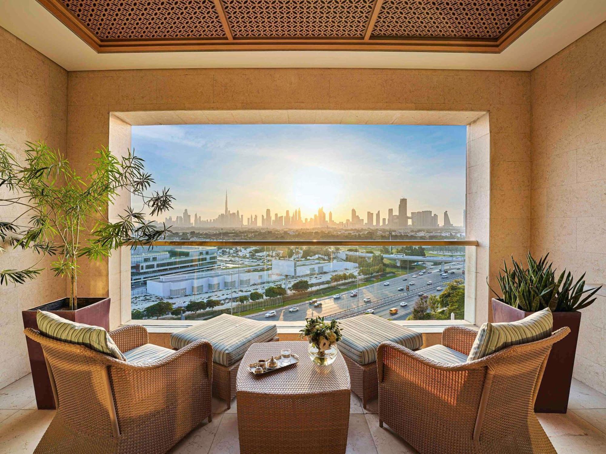 Raffles Club Twin Room with Terrace & Club Lounge Access- including Daily Breakfast, Evening Drinks & Canapes,1716990630:JPEG