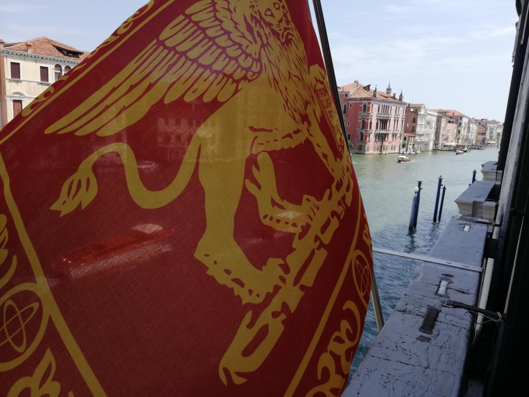 Premium Junior Suite Grand Canal View