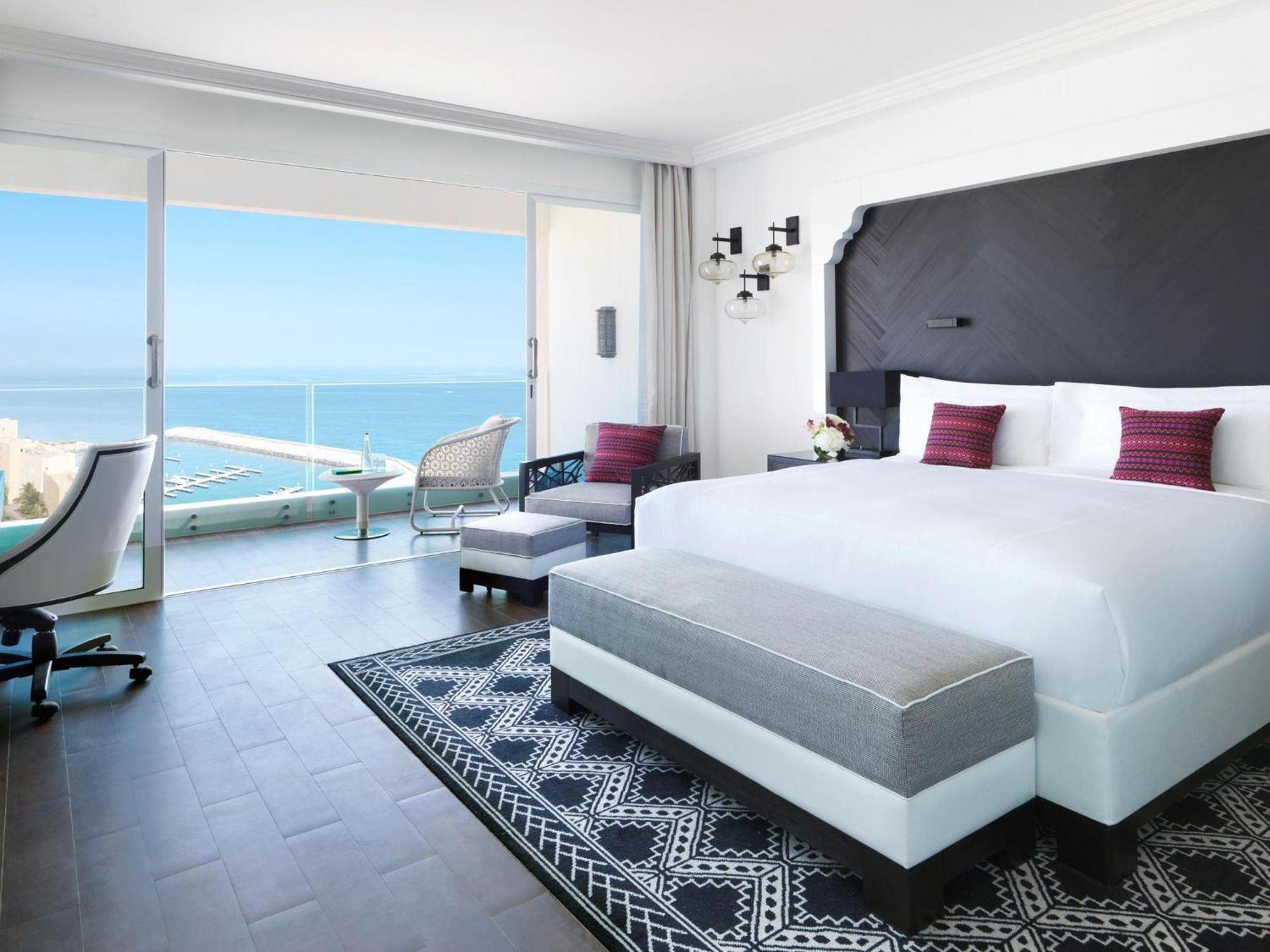 Fairmont Room King Bed Non Smoking