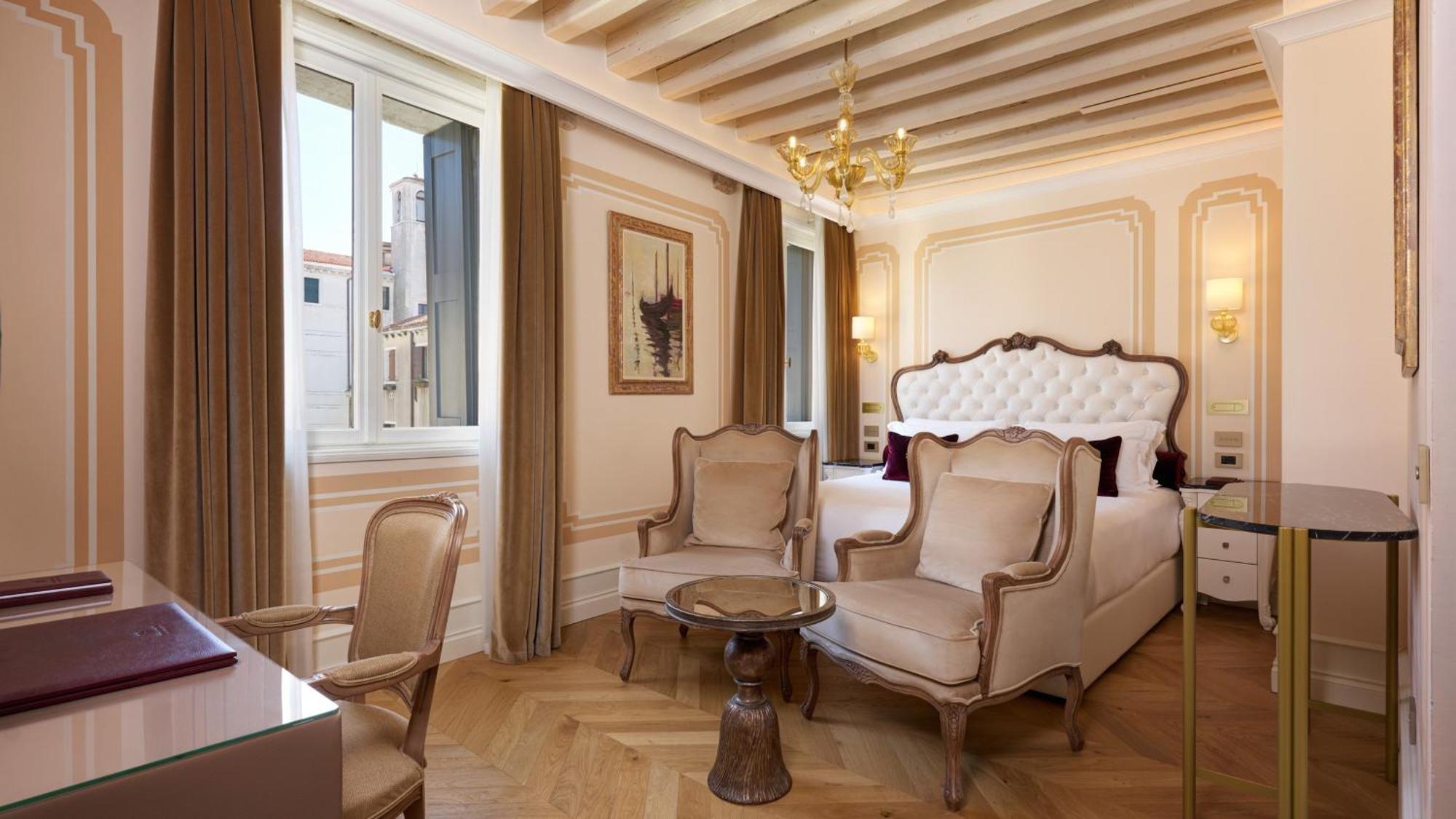 Comfort Deluxe Double Room Garden View