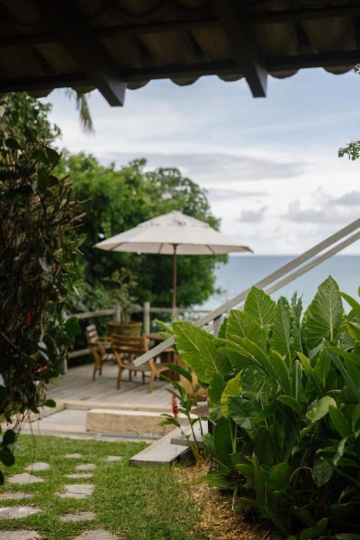 Quarto Triplo com Vista do Jardim