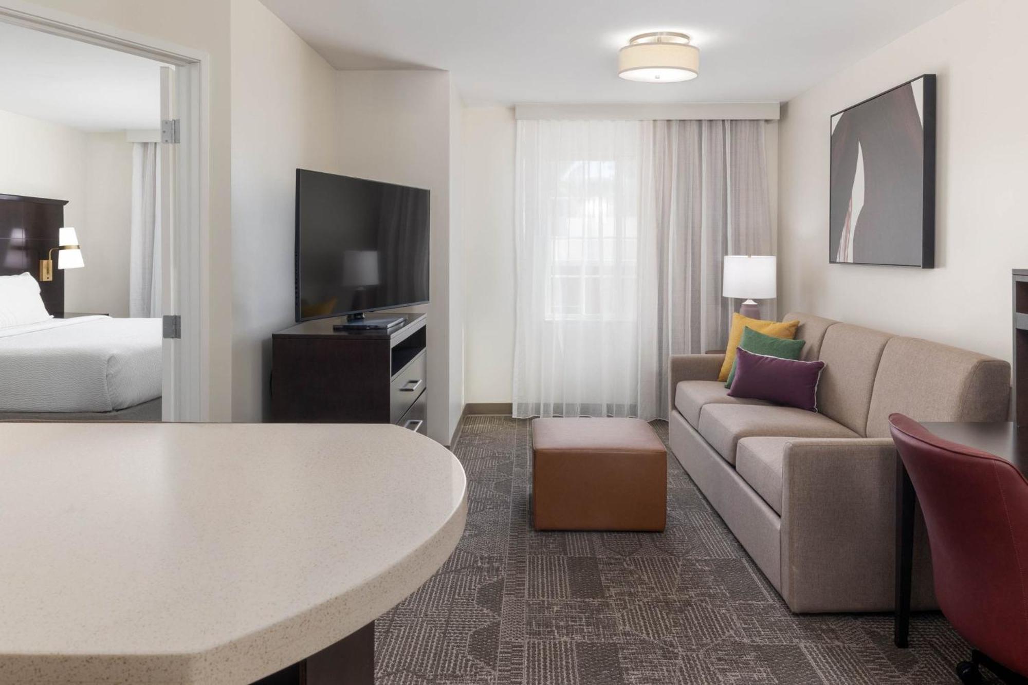 One-Bedroom King Suite
