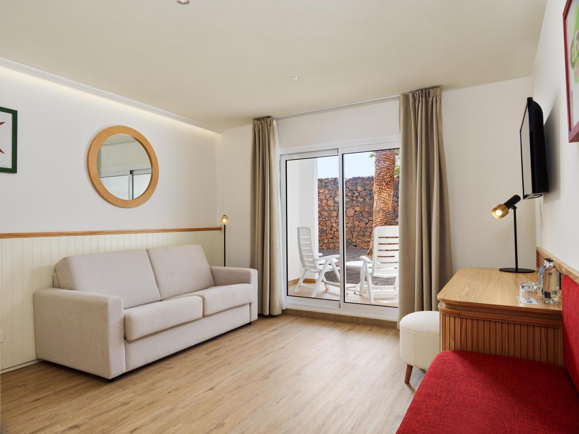 Deluxe Suite