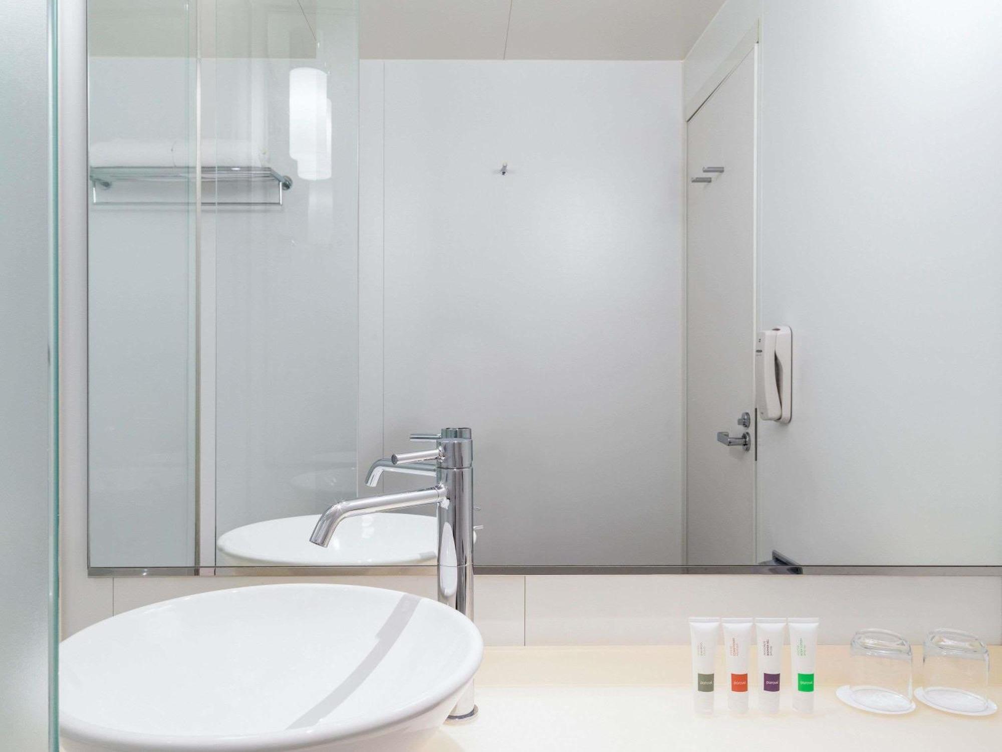 Swiss Advantage Twin Room