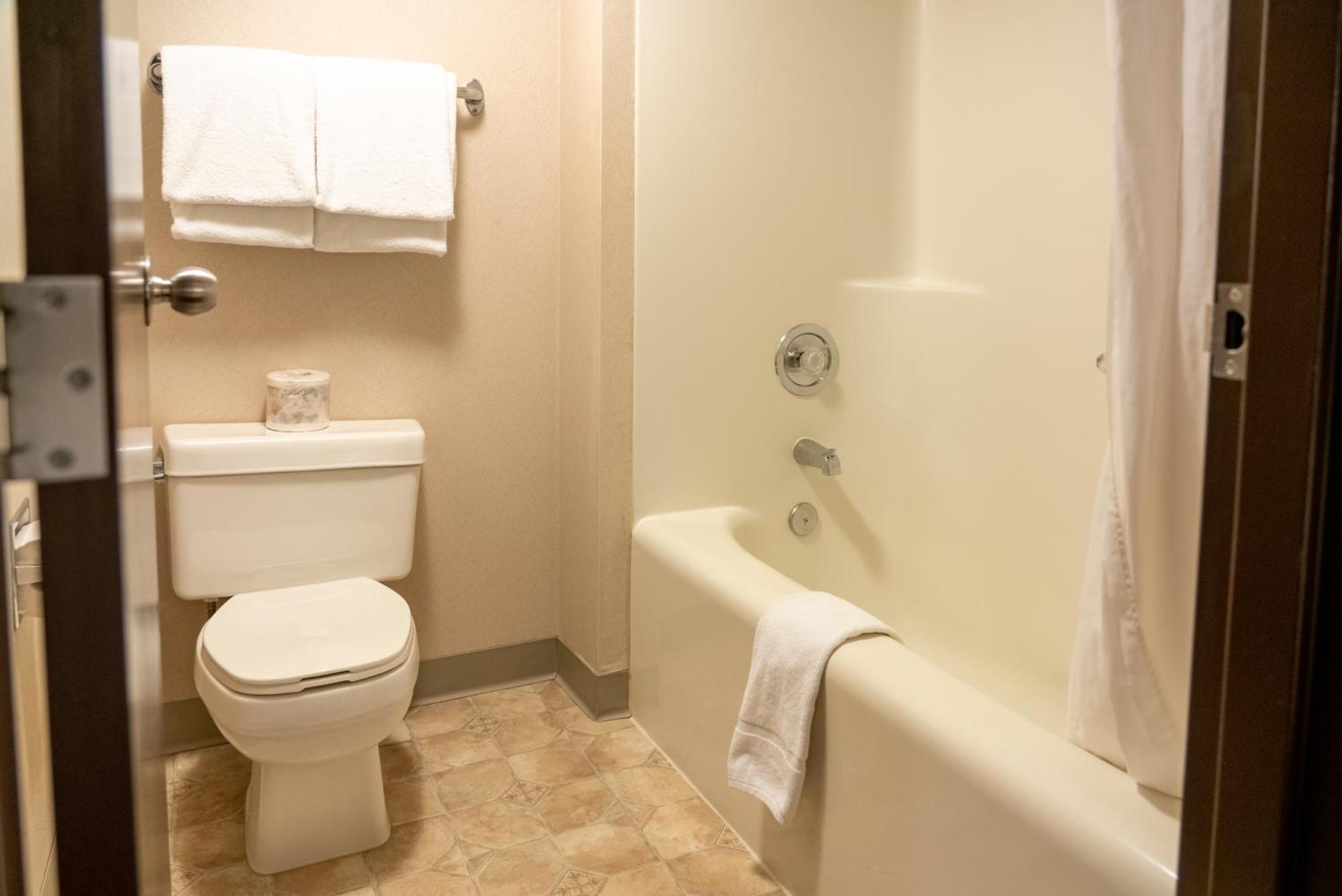 Superior Split King Queen Room
