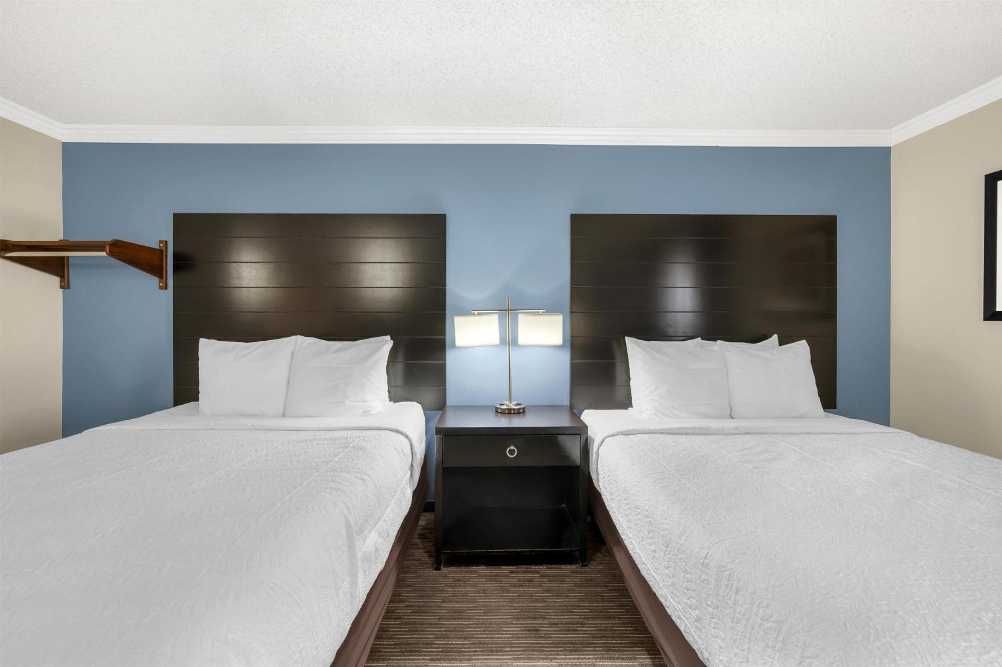 Queen Room with Two Queen Beds - Disability Access/Bath Tub