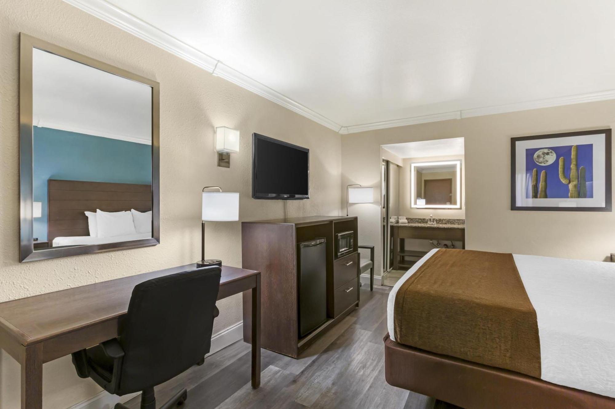 King Room - Non-Smoking