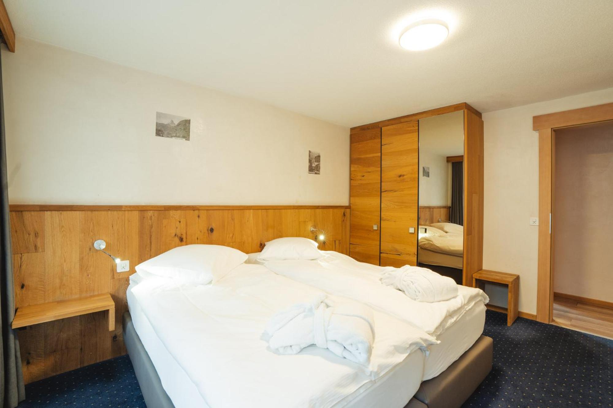 Apartment (3 Adults)
