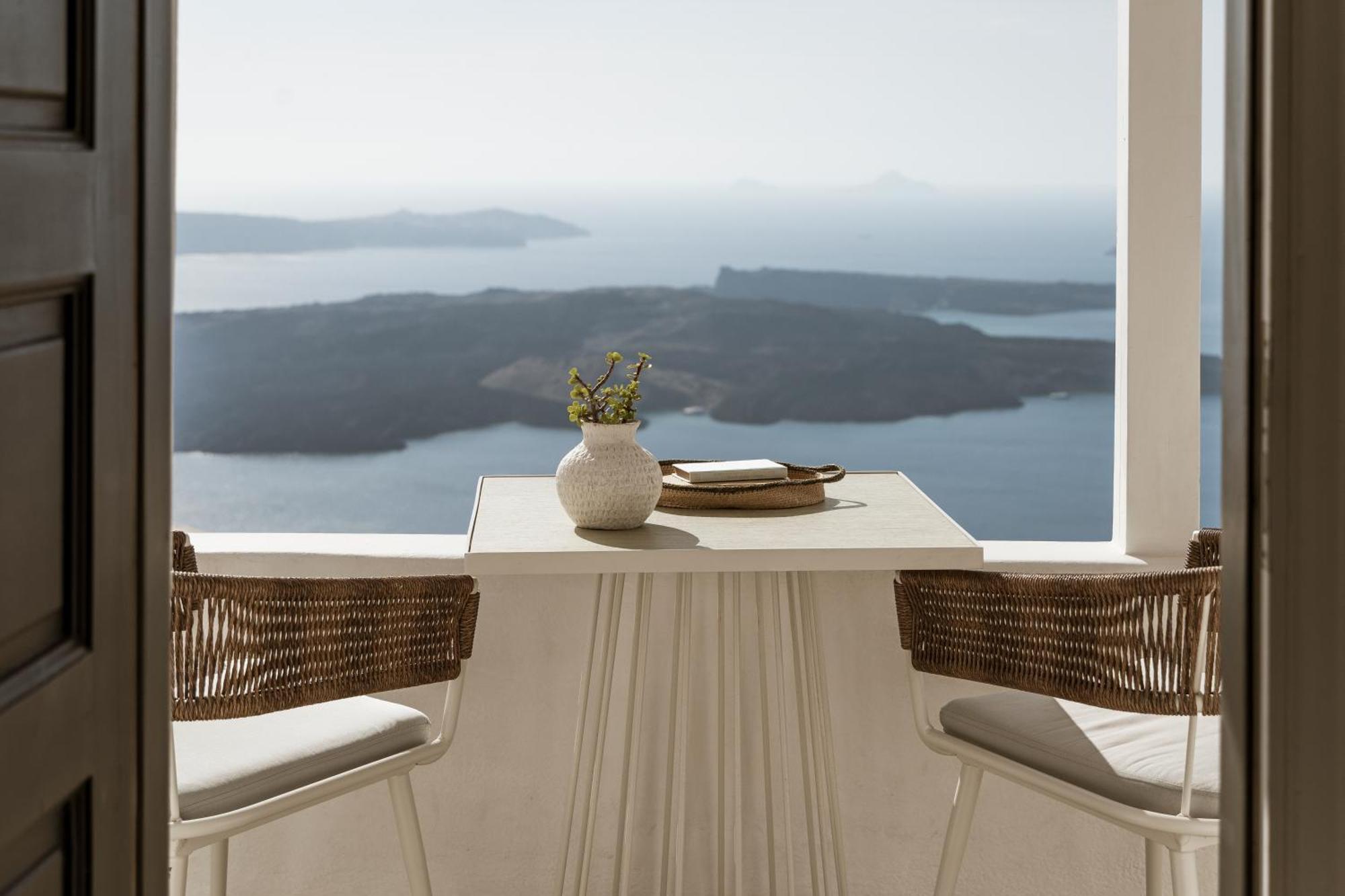Two Bedroom Junior Suite with Panoramic Caldera and Volcano View