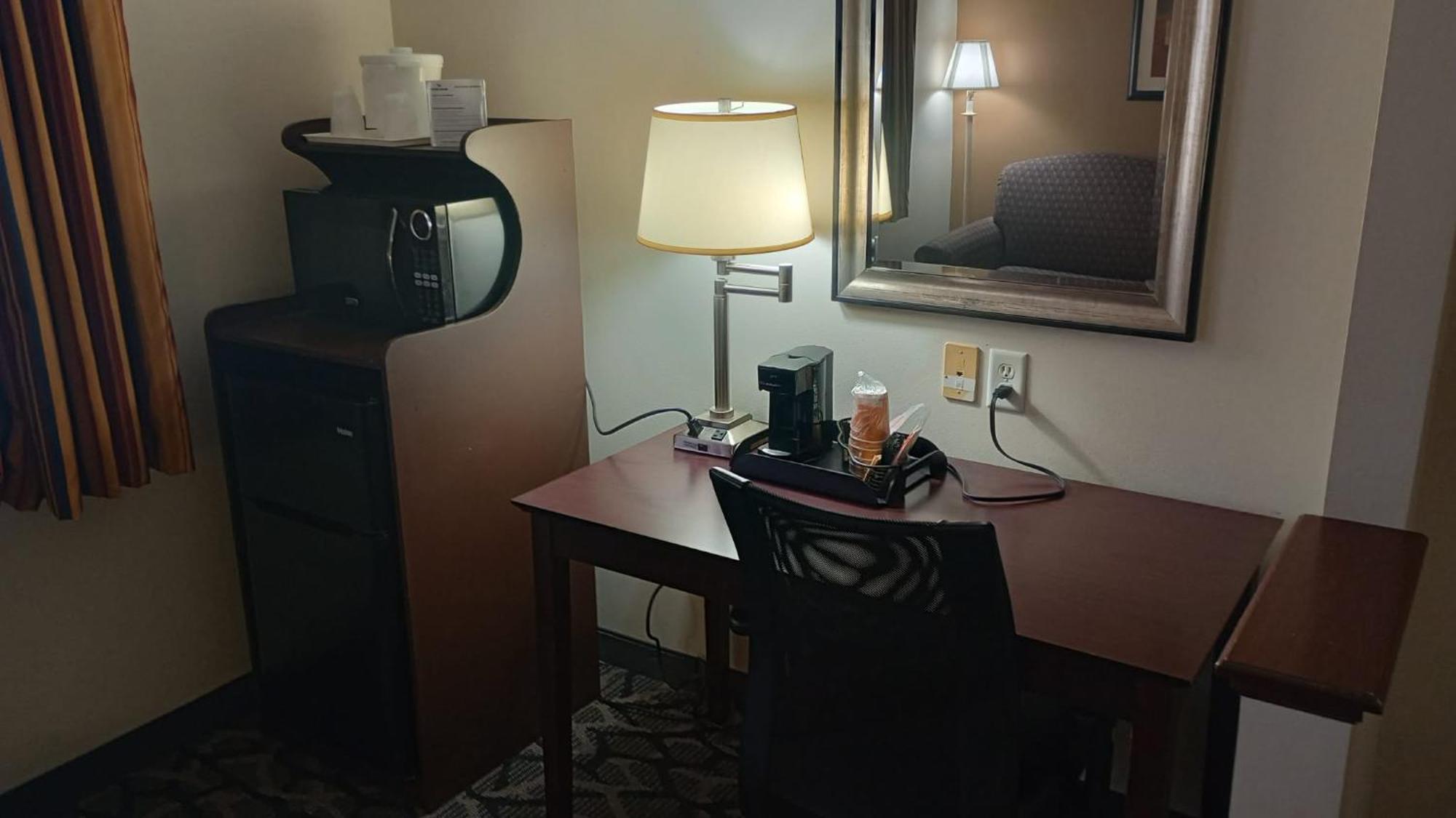 King Room - Non-Smoking