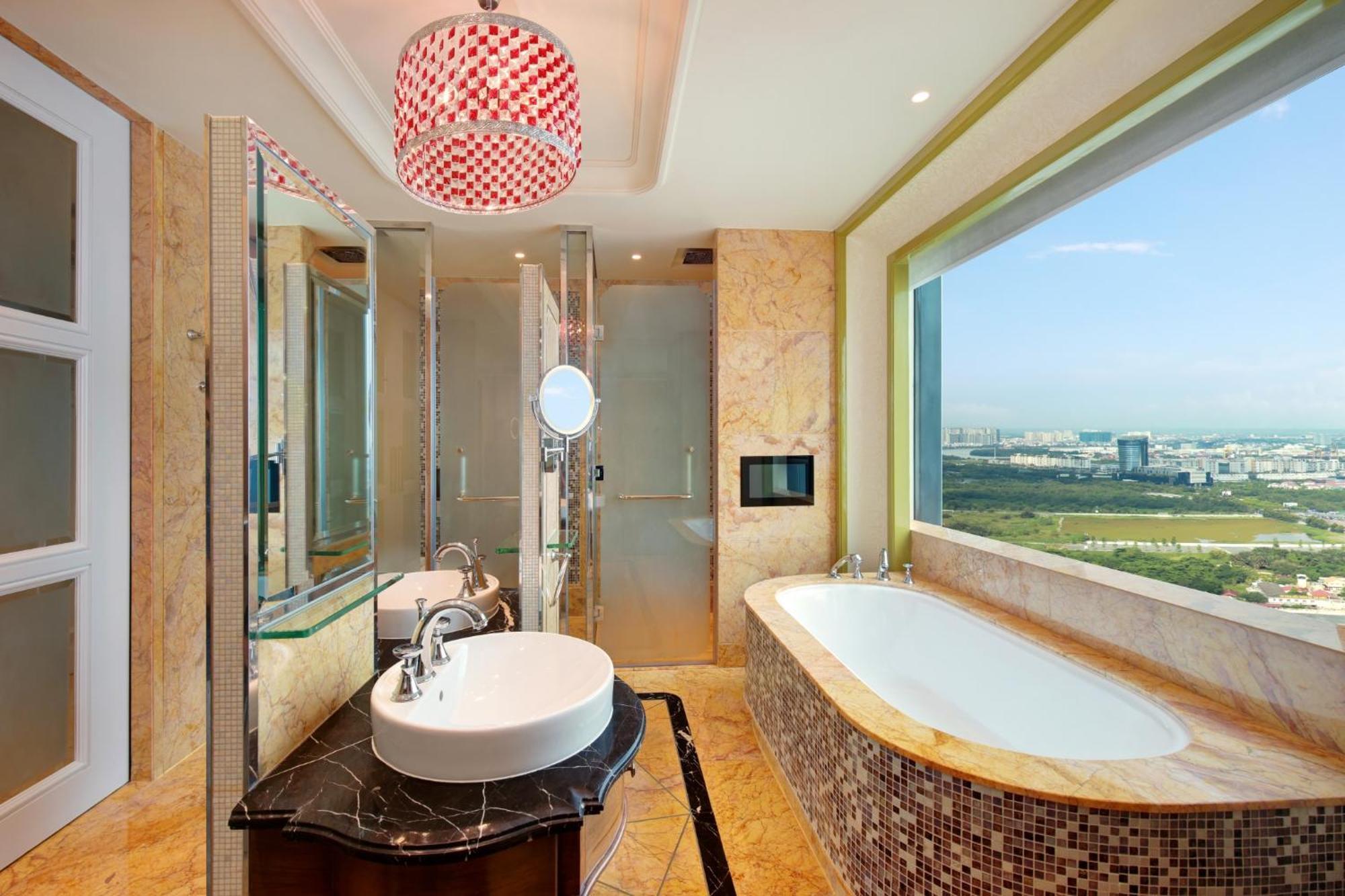 Panorama Deluxe Room High Floor Panoramic View