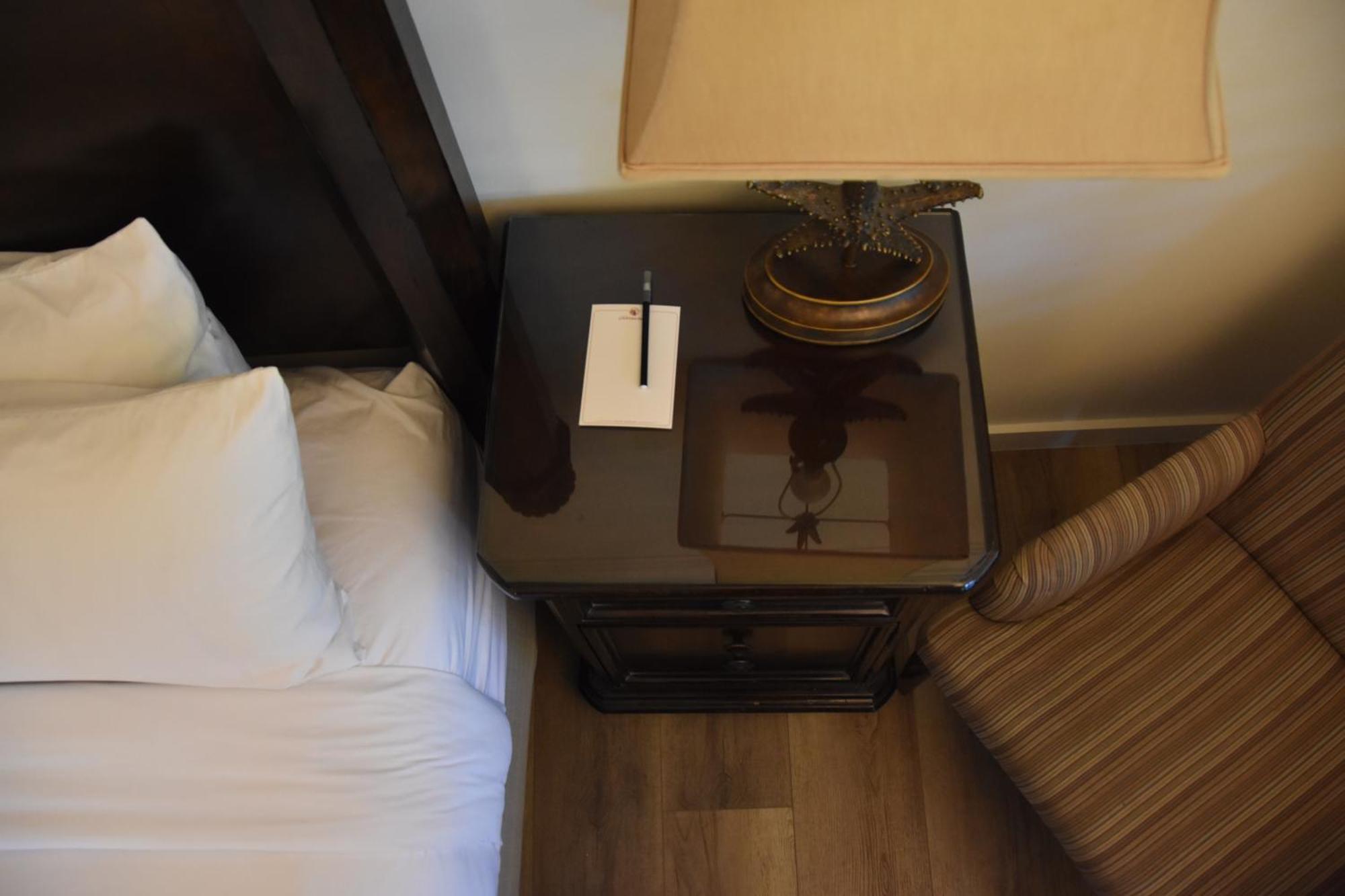 Deluxe King Room,1742906702:JPEG