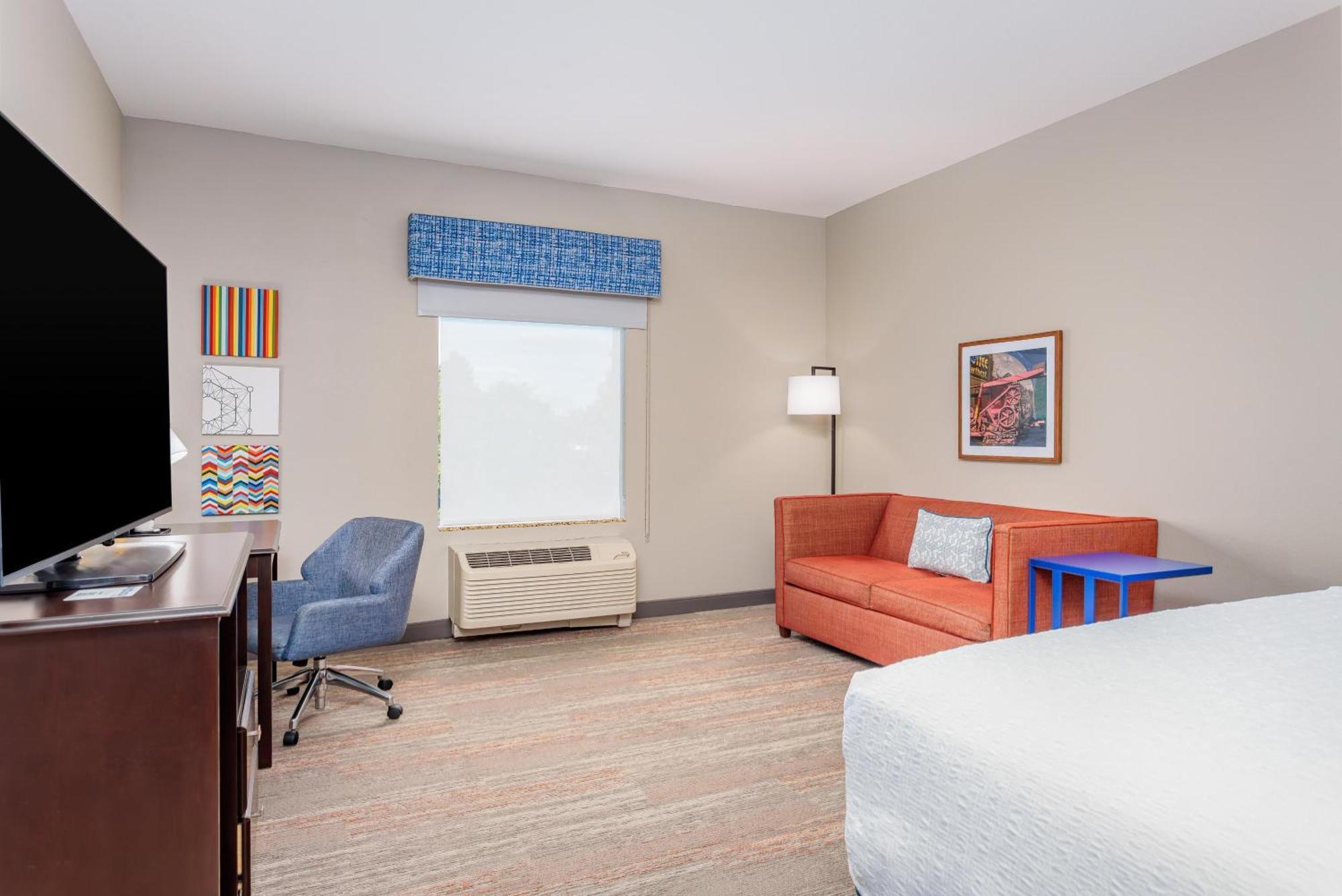 King Room with Sofa Bed - Non-Smoking