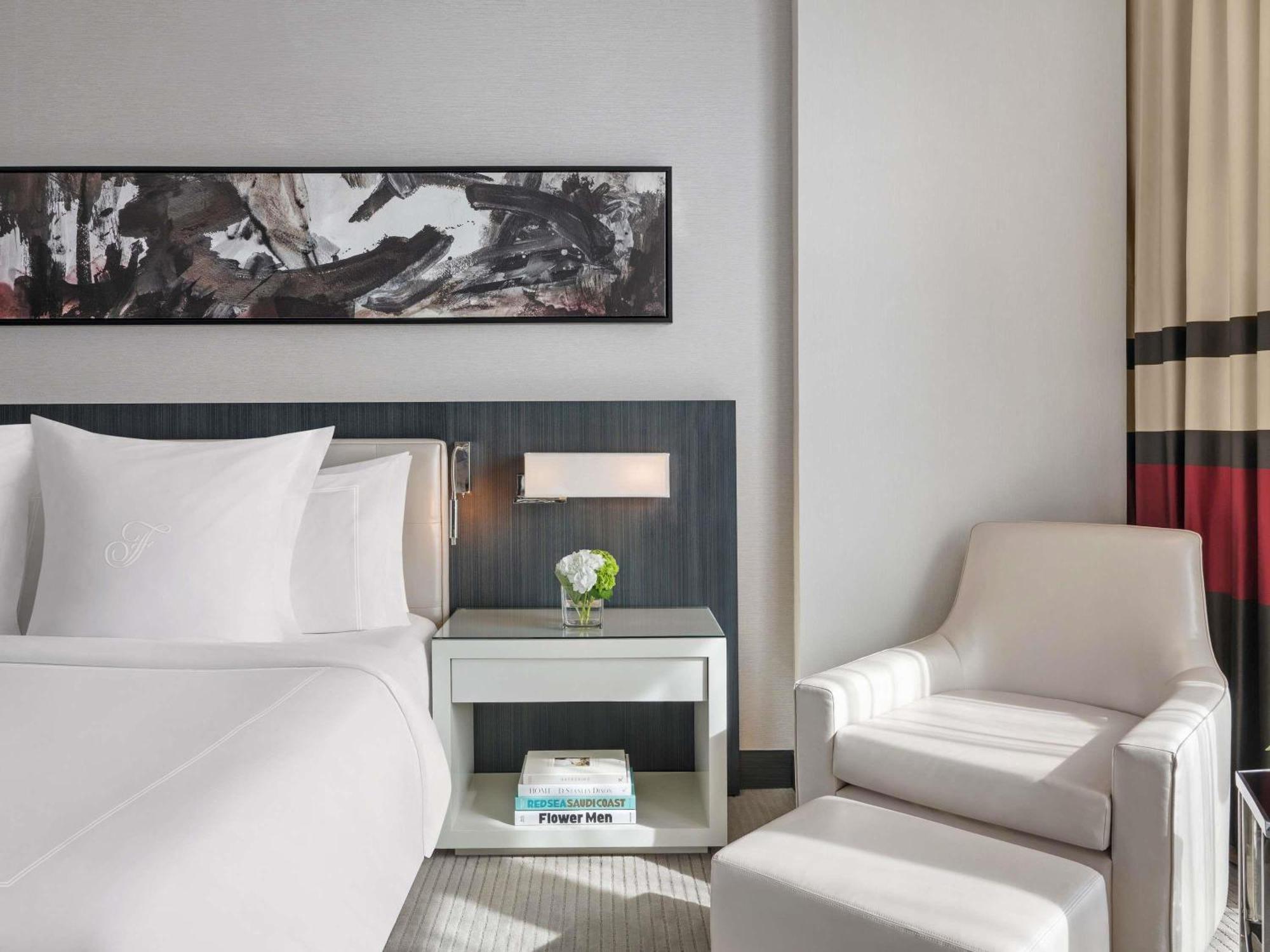 Fairmont Gold Queen Room with Two Queen Beds - Non-Smoking