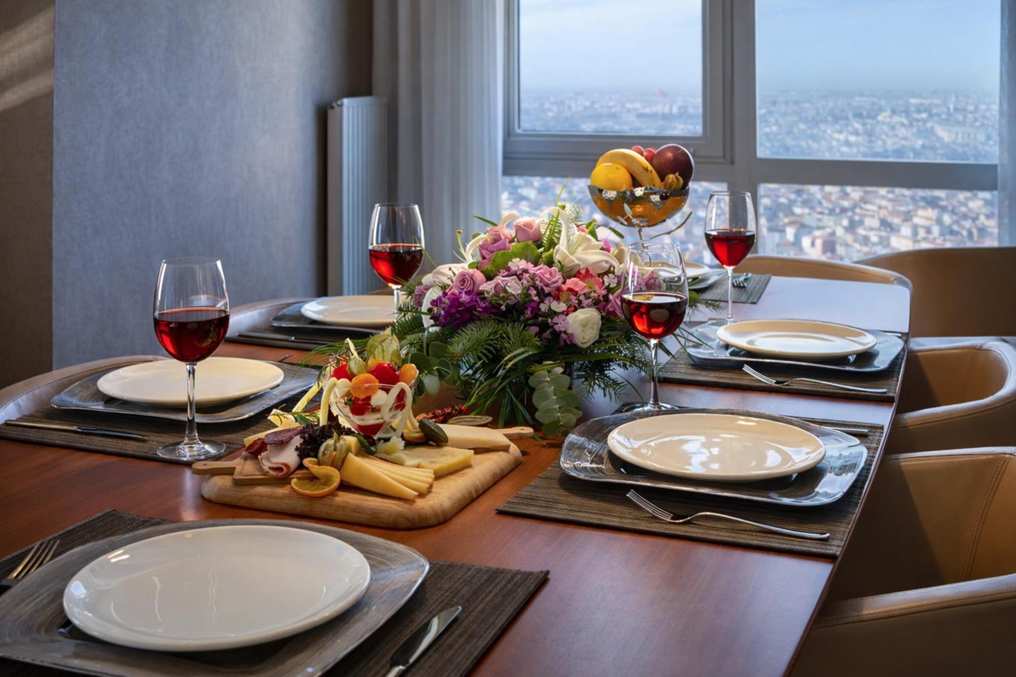 Penthouse-Apartment mit 4 Schlafzimmern und Meerblick