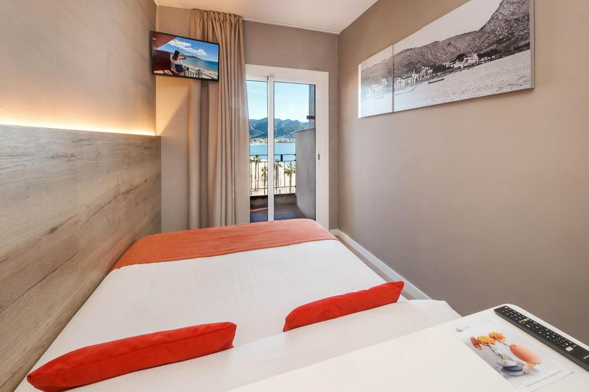 Economy Single Room Lateral Sea Views & Spa Access,1756403627:JPEG