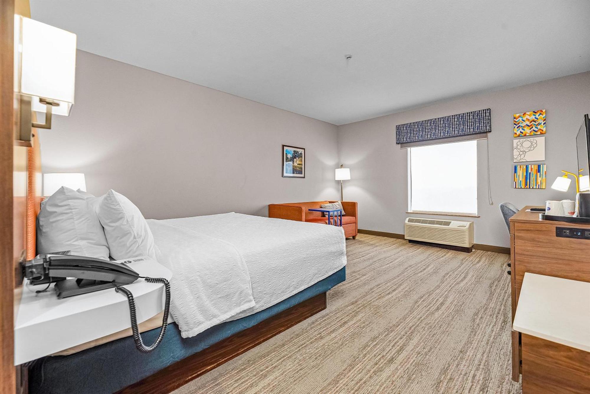 King Room - Disability Access/Non-Smoking
