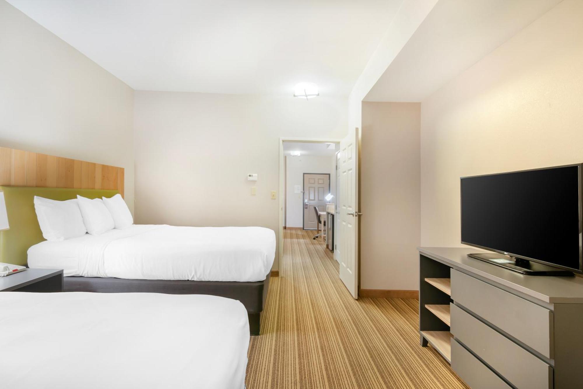 One-Bedroom Suite with Two Queen Beds - Non-Smoking