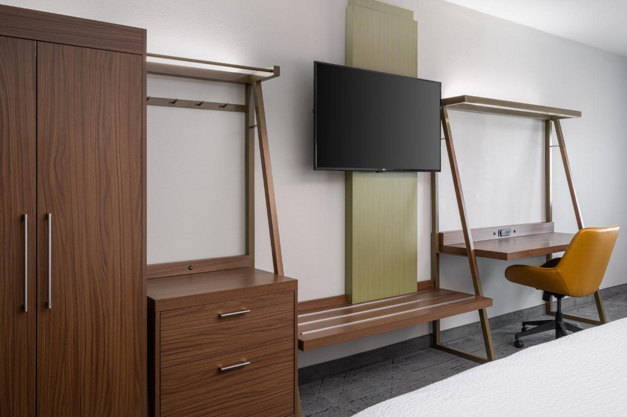 Twin Room - Non-Smoking