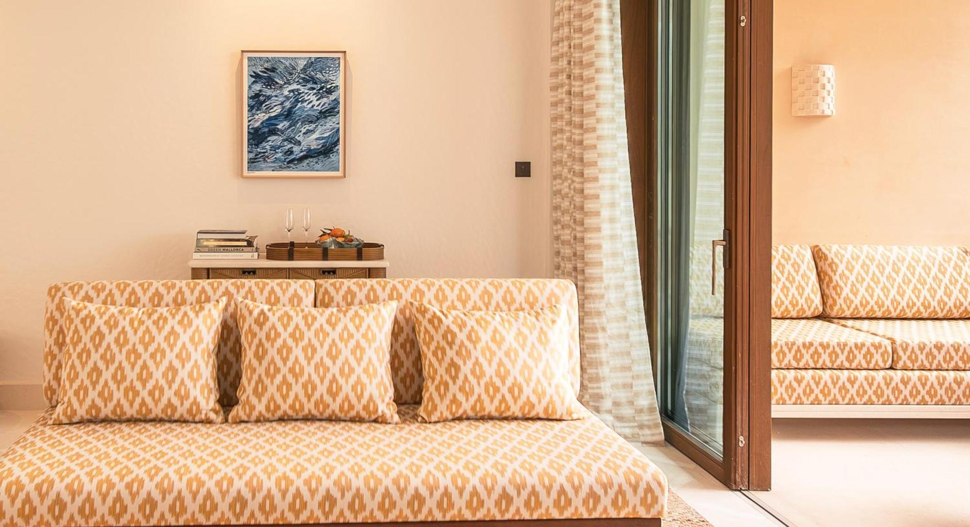 Junior Sea View Suite with Roof Top Pool