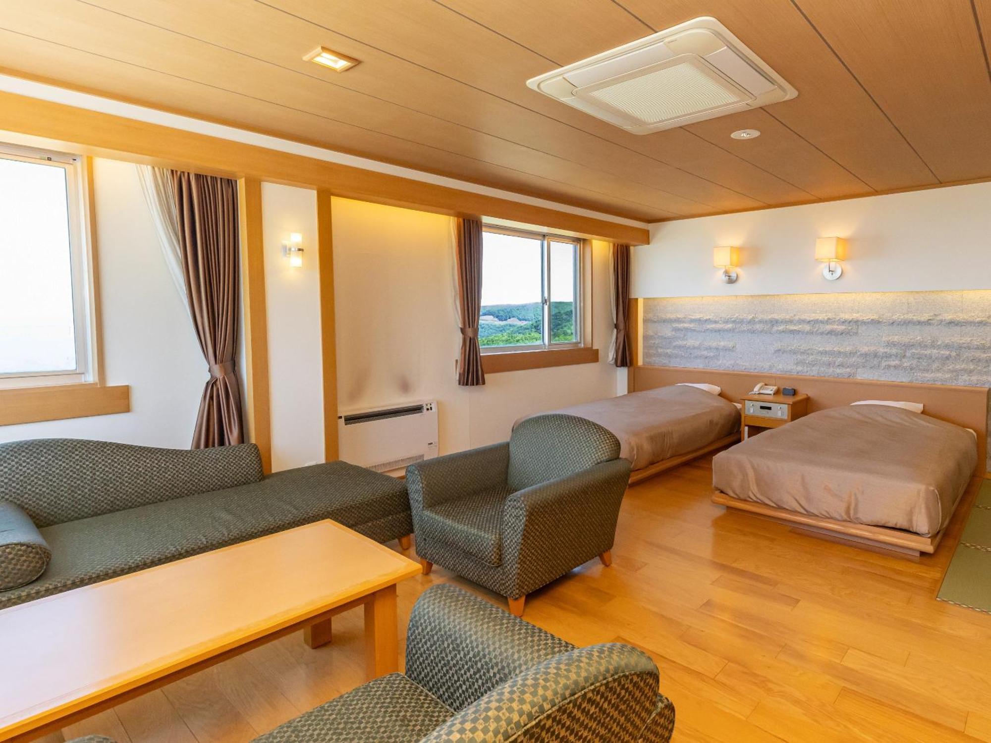 Corner Deluxe Room with Tatami Floor - Non-Smoking - Shizen Wing