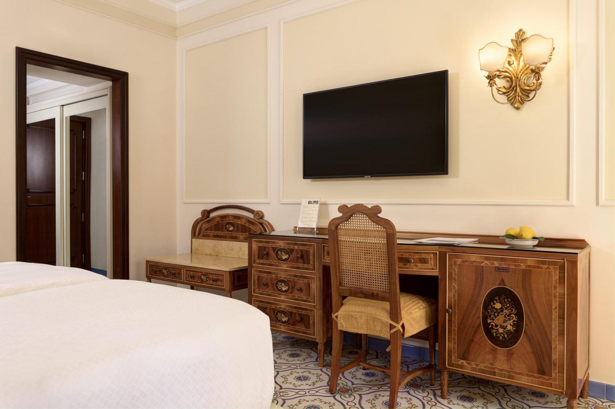 Classic Double or Twin Room with Balcony