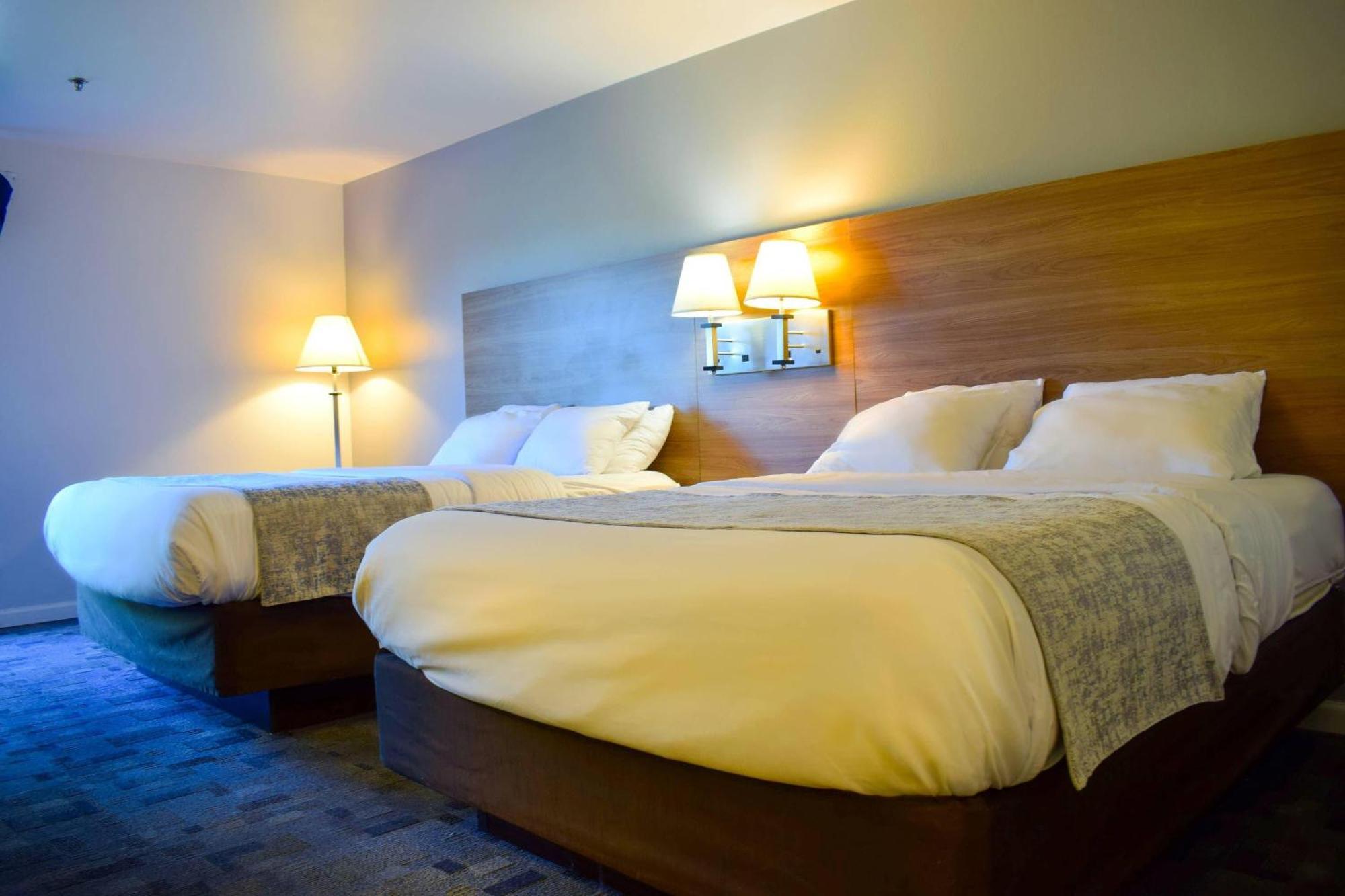 Queen Room with Two Queen Beds