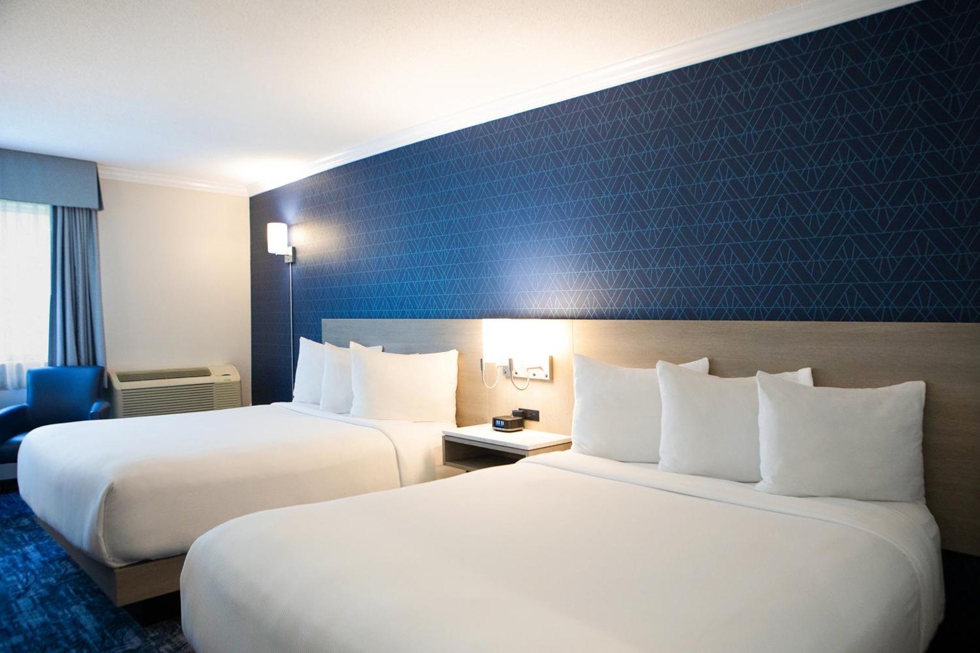 Standard Queen Room with Two Queen Beds